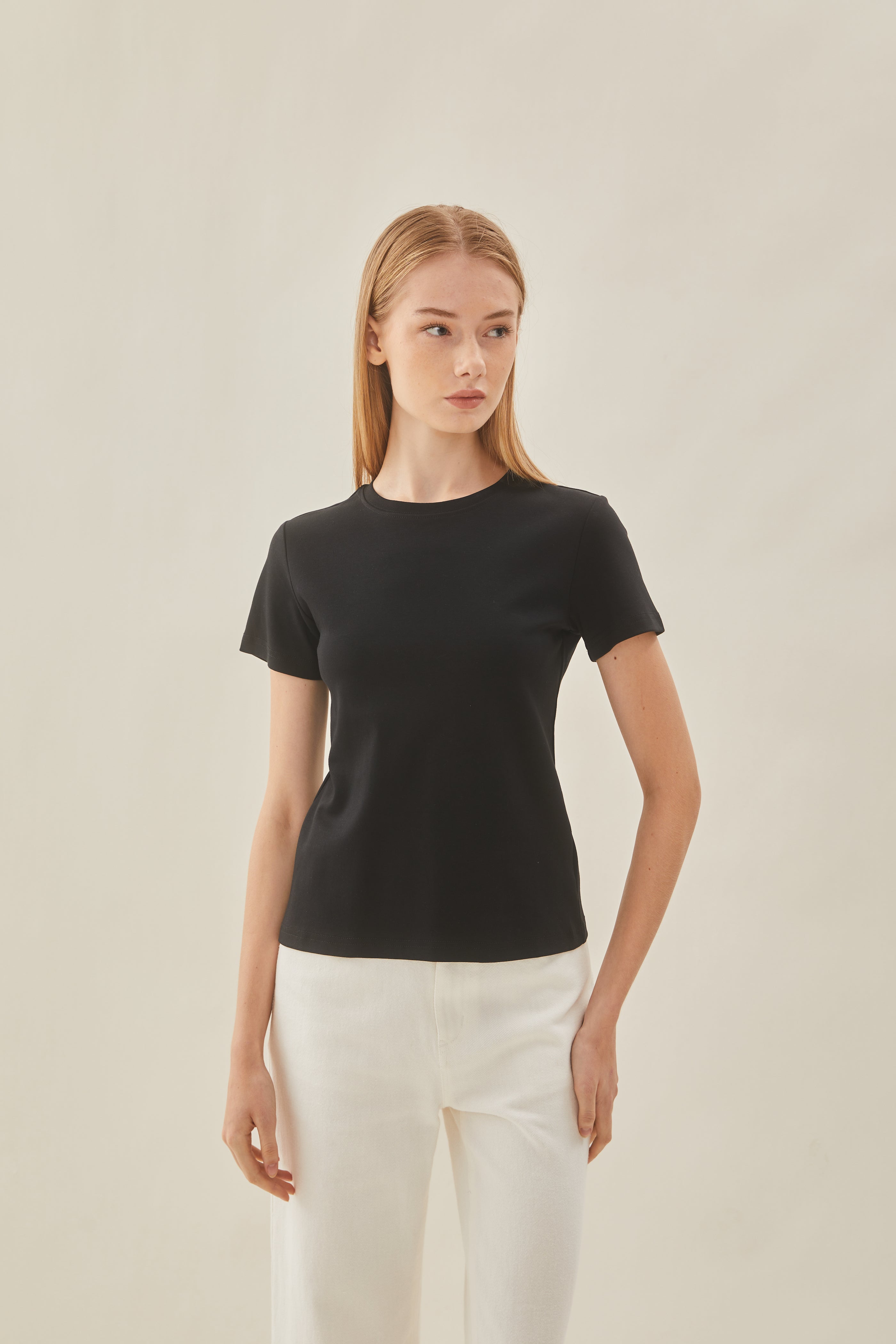 Slim Fit Tee in Black (N°.04)