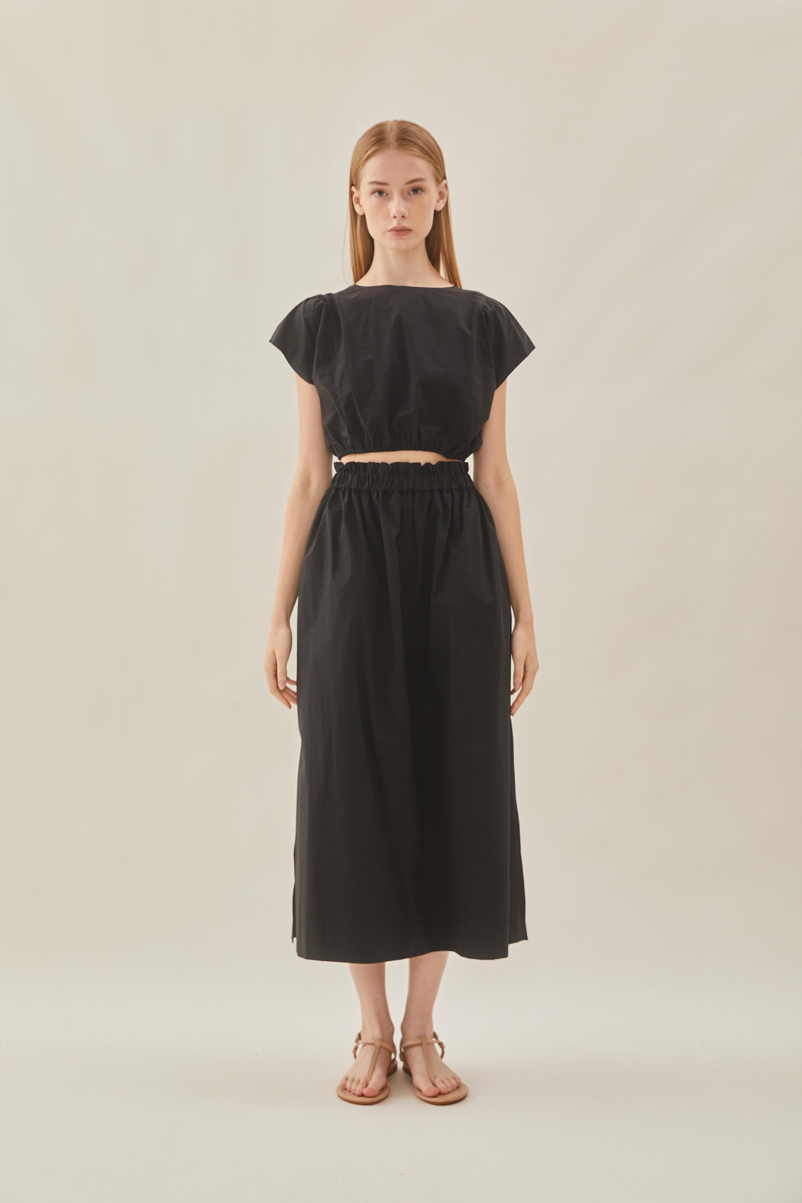 Gathered Waistband Skirt in Black