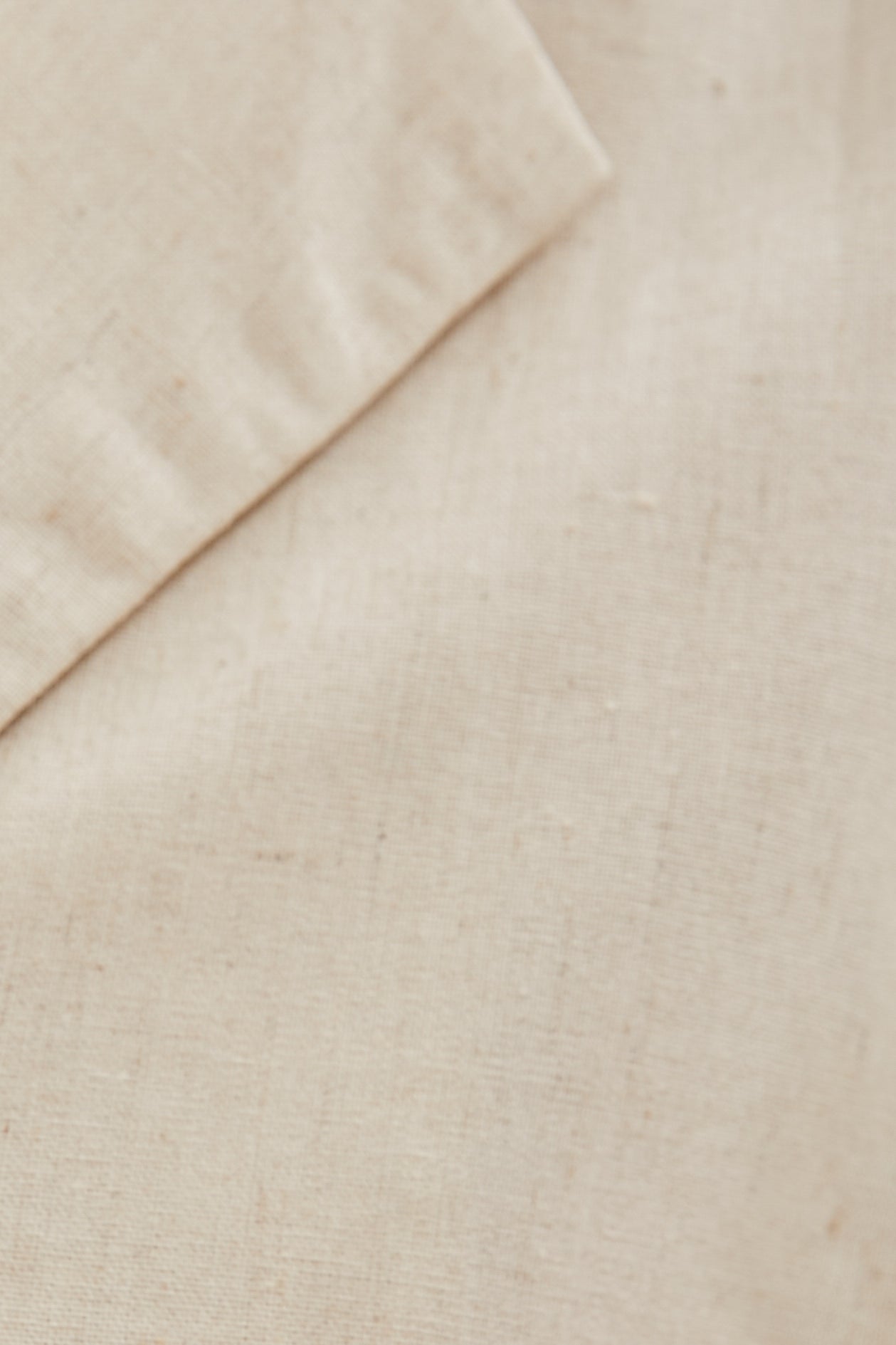 Linen Knotted Shirt in Natural