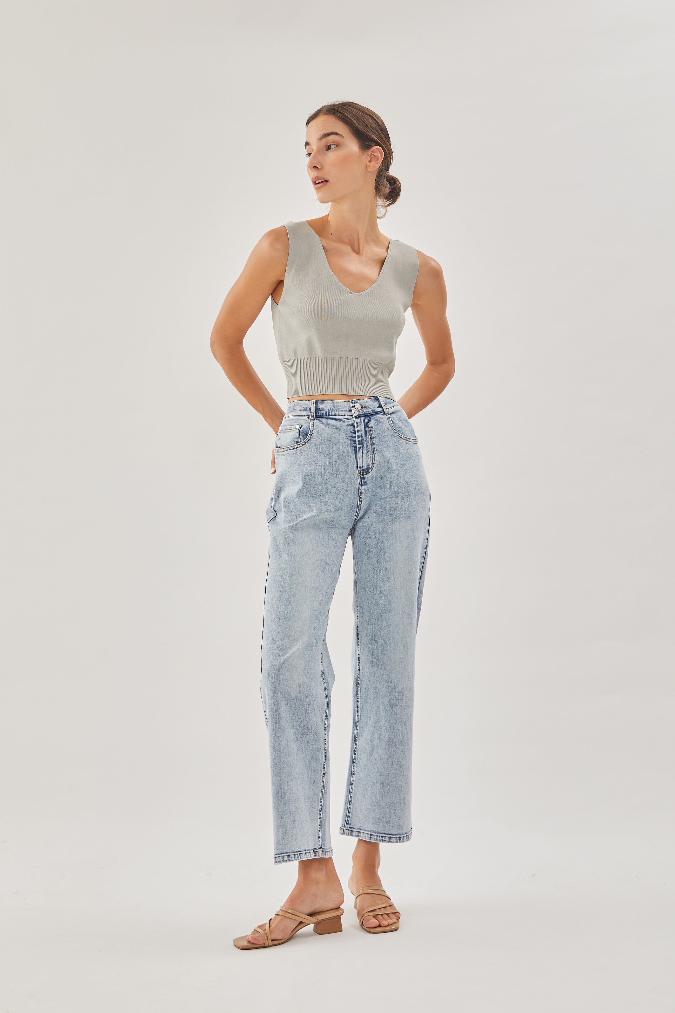 Sweater Cropped Knit Vest in Mist