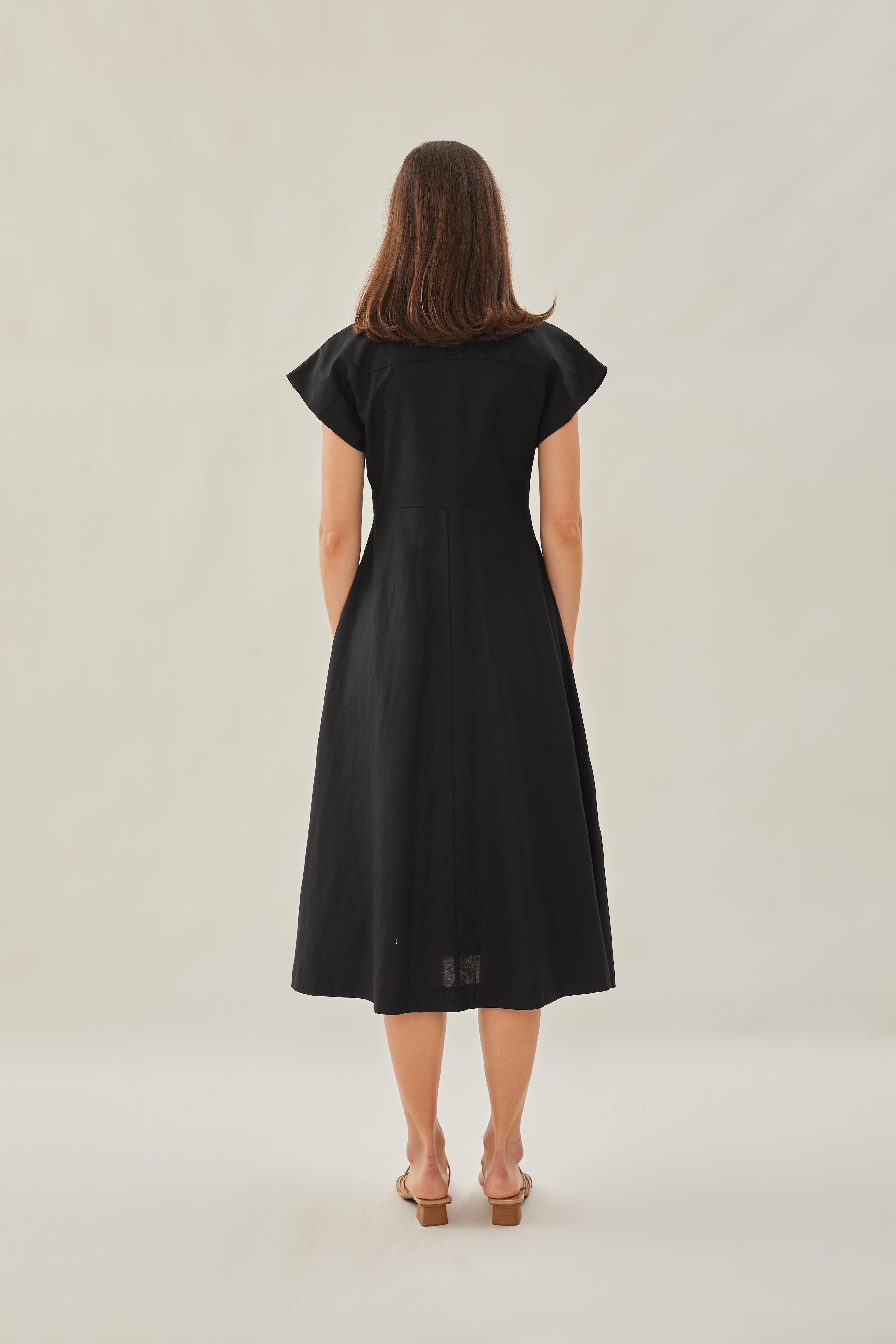 Linen Collared Midi Dress in Black
