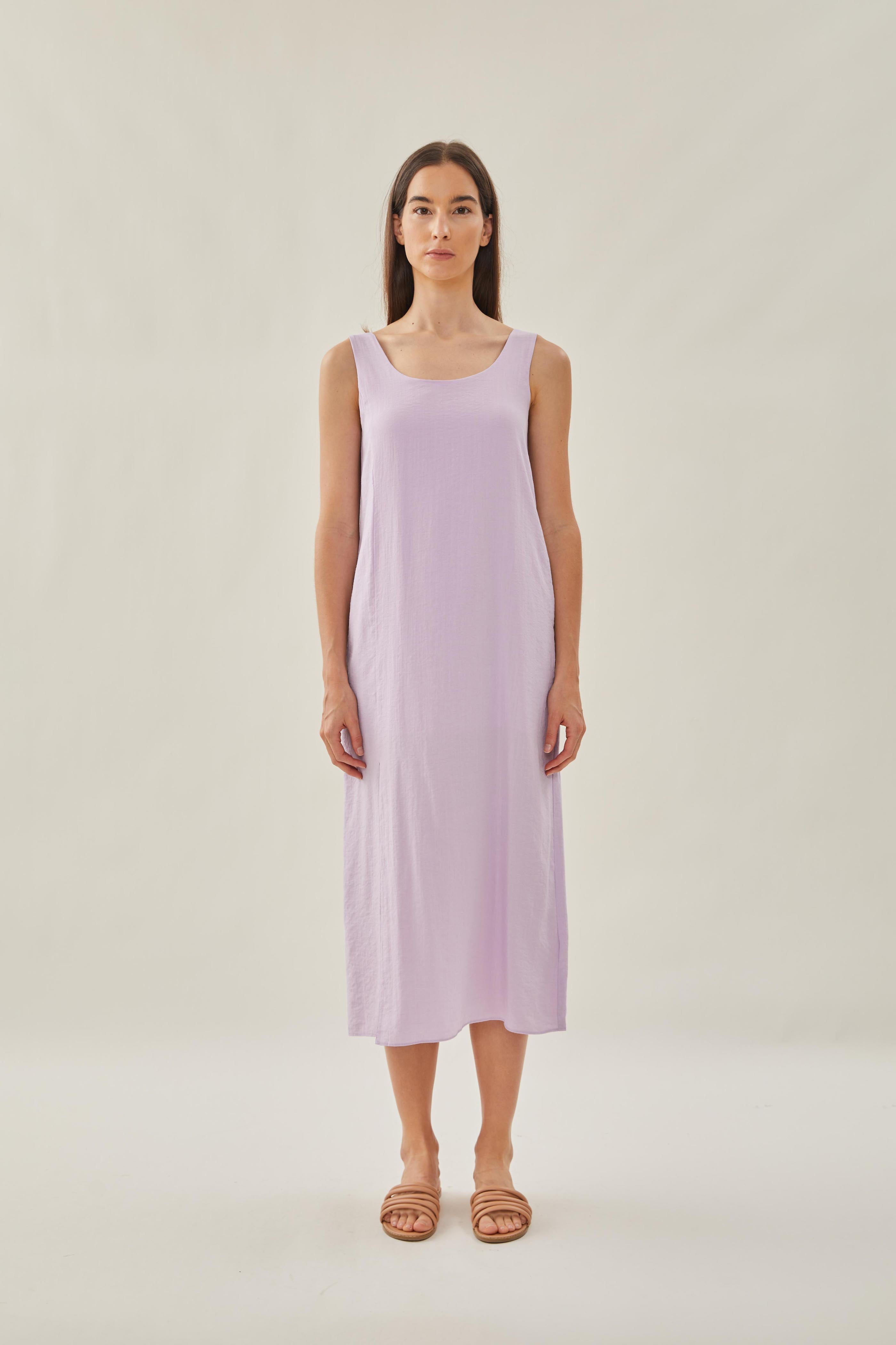 Relaxed Sleeveless Scoop Neck Dress in Orchid