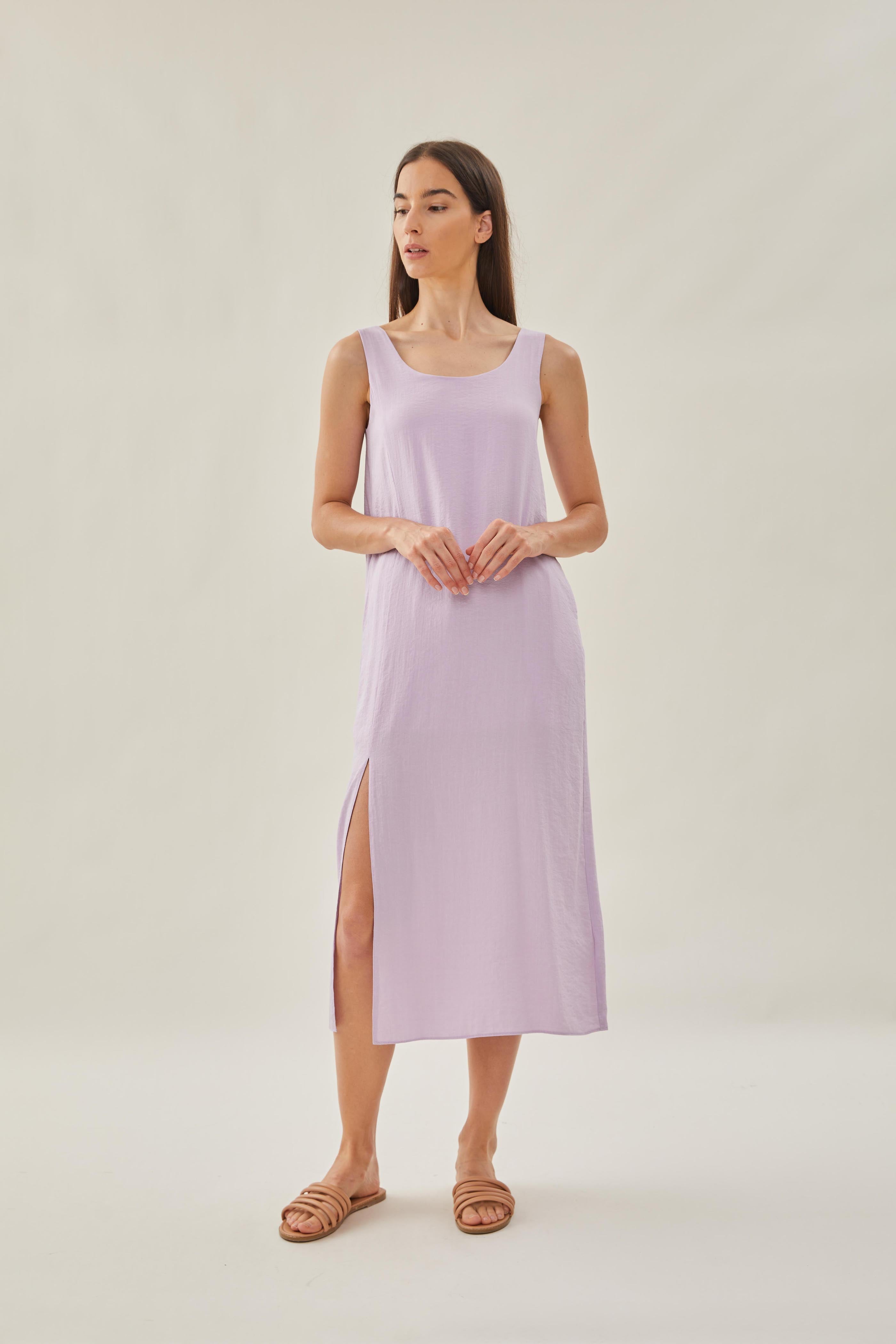 Relaxed Sleeveless Scoop Neck Dress in Orchid