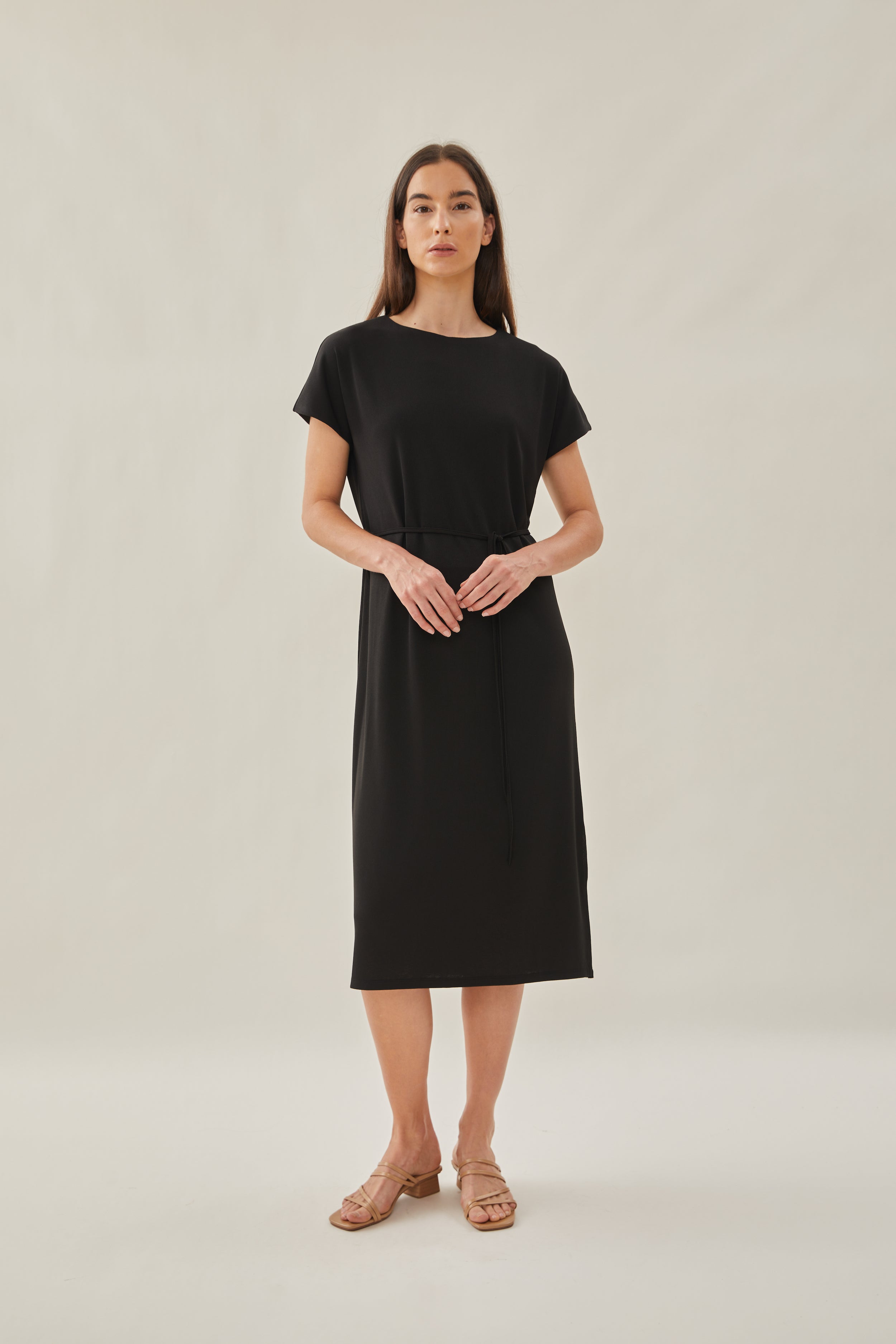 Relaxed Midi Dress in Black