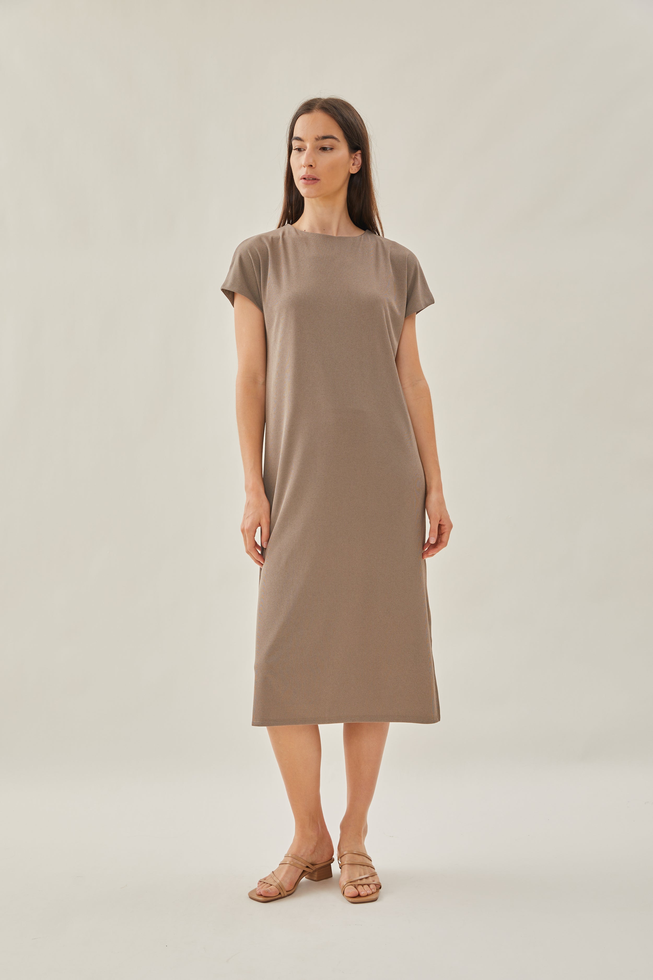 Relaxed Midi Dress in Taupe