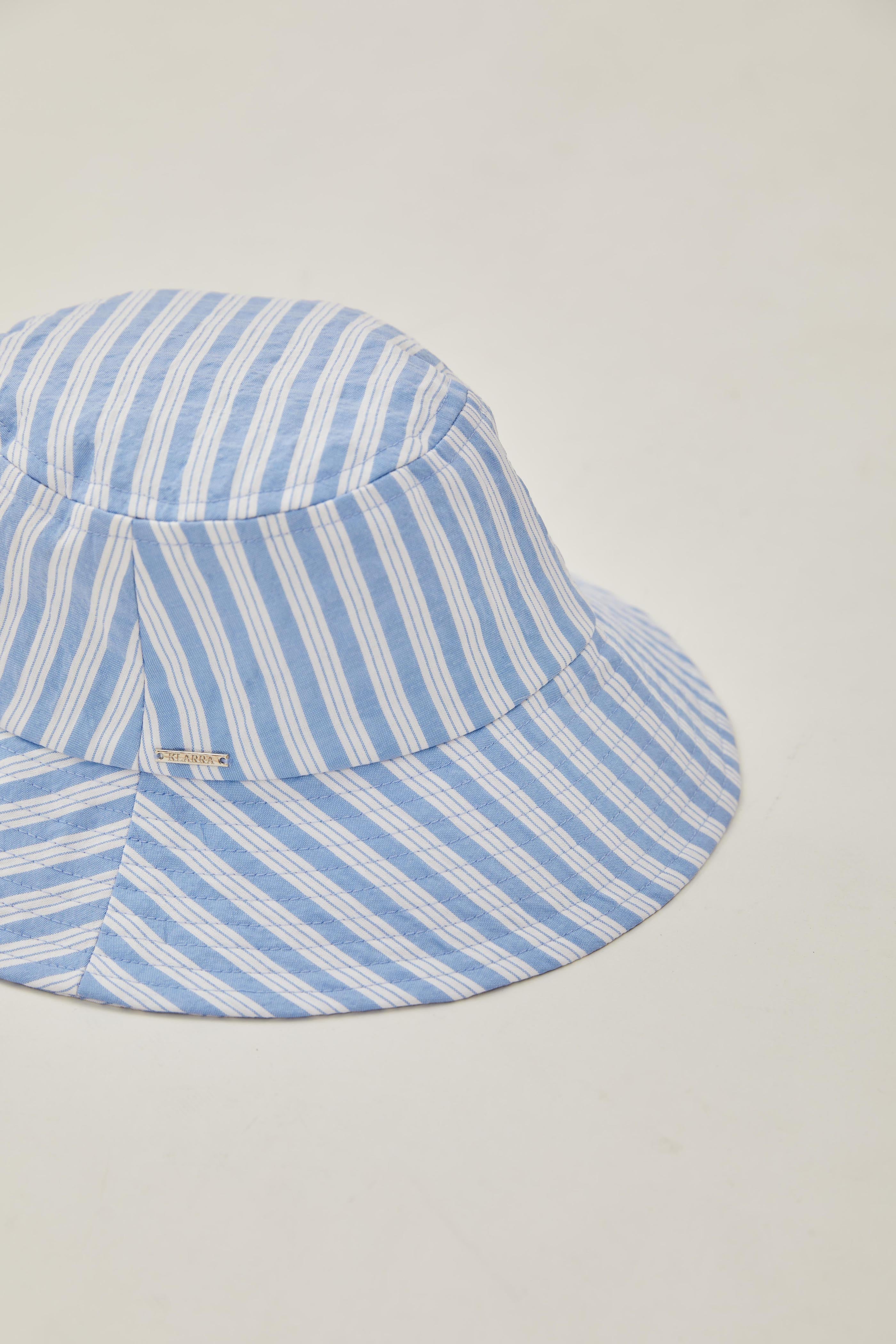 Bucket Hat in Stripe Blue
