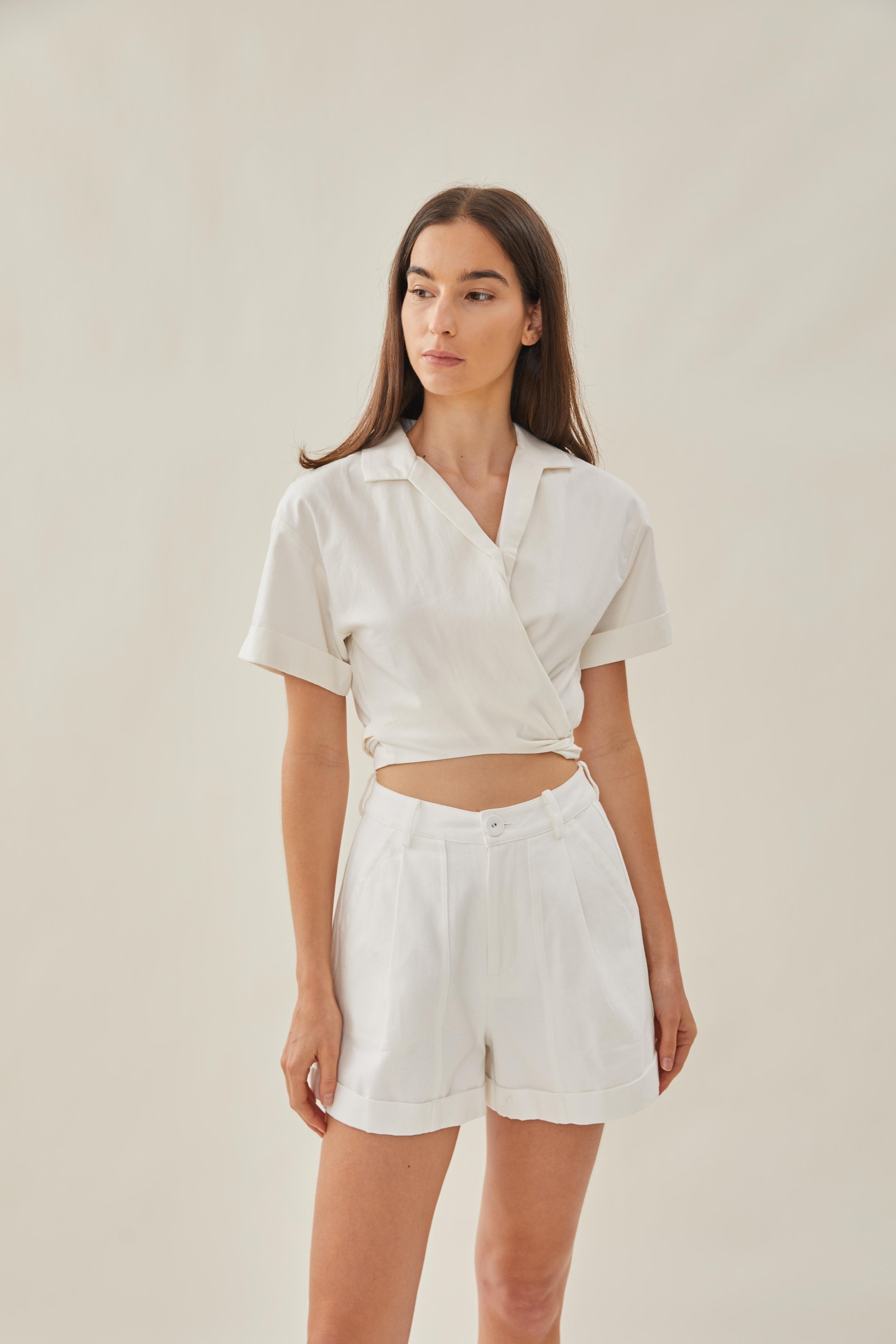 Knotted Cropped Shirt in White