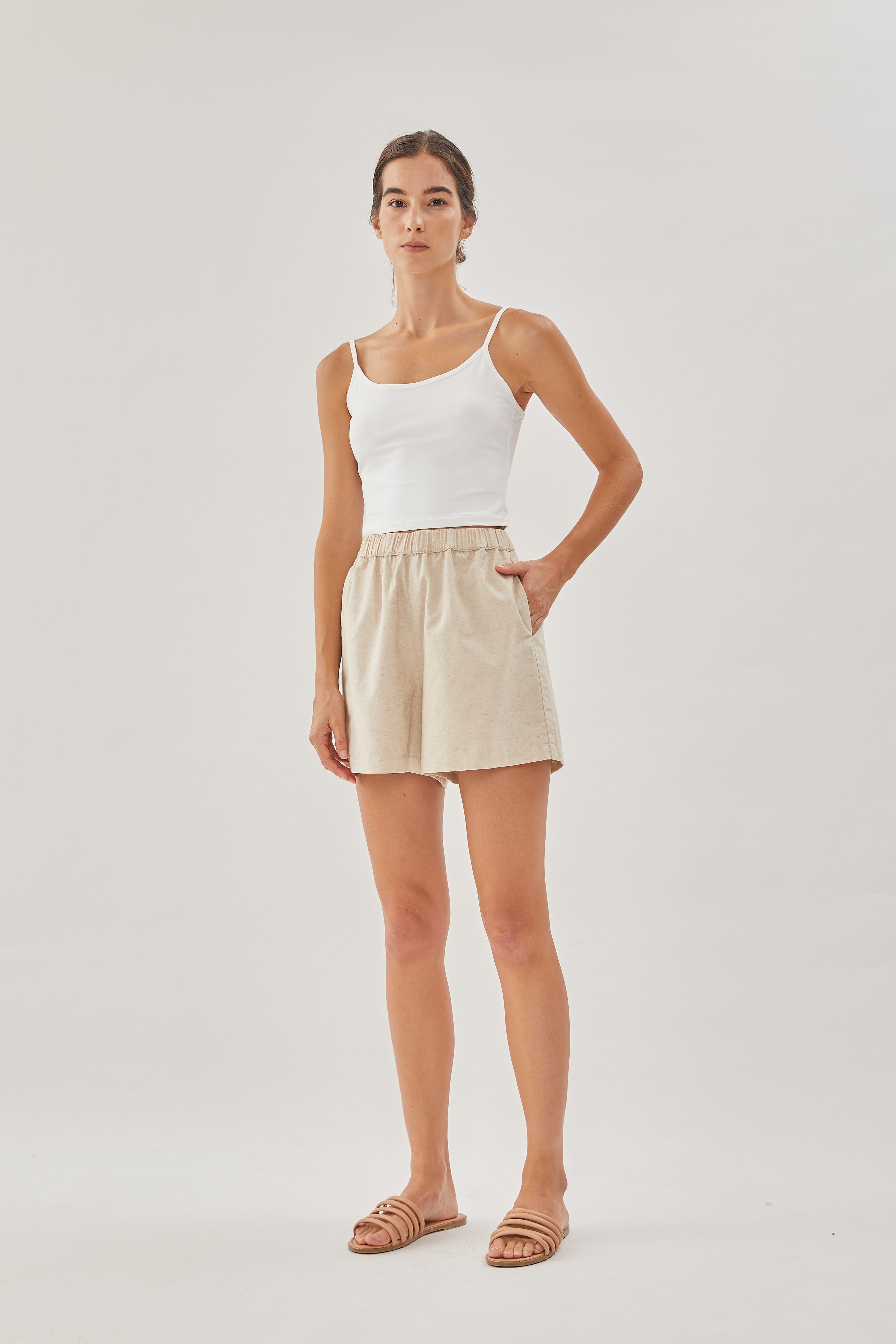 Linen Relaxed Shorts in Natural