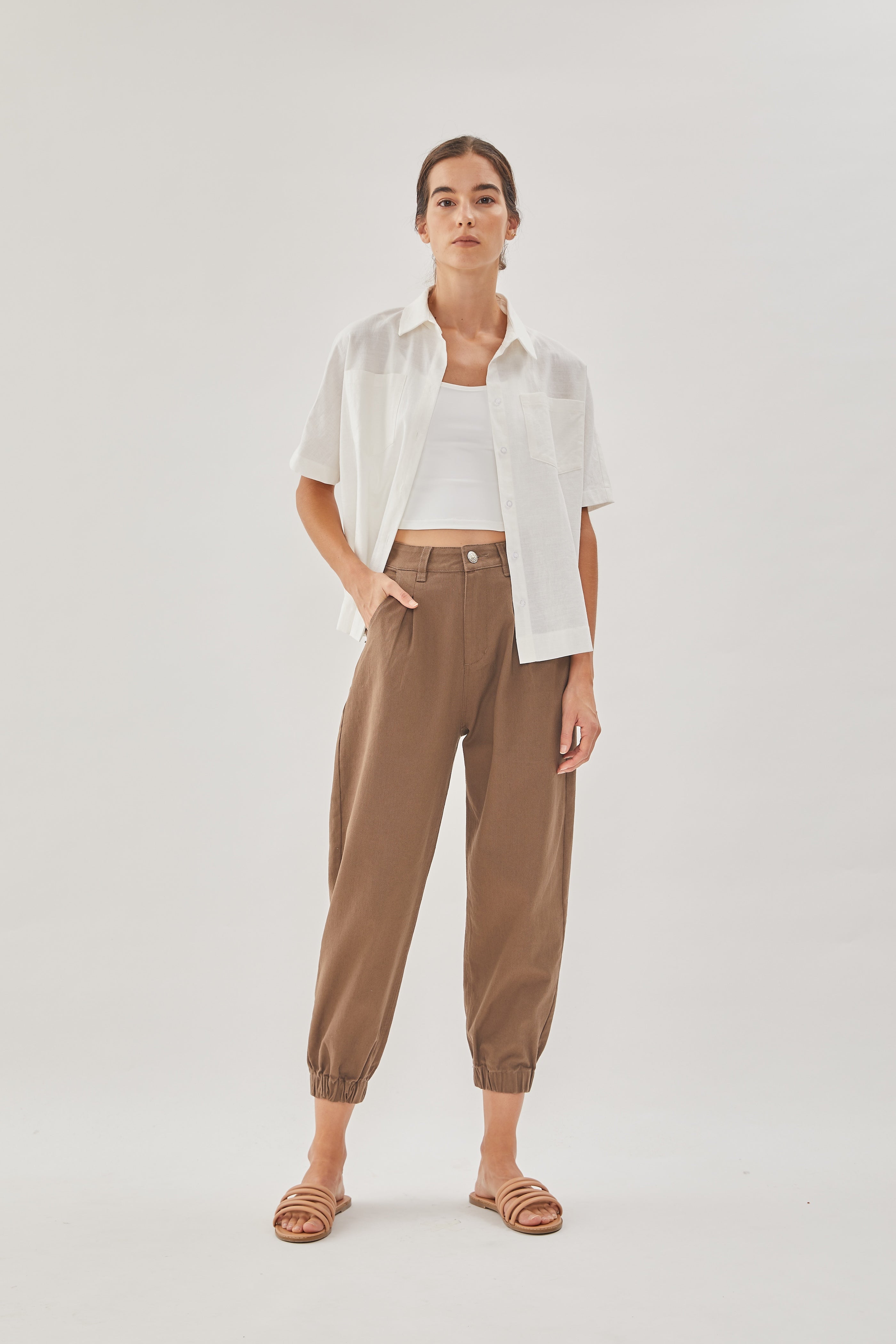 Lounge Cropped High-Rise Jeans in Brown