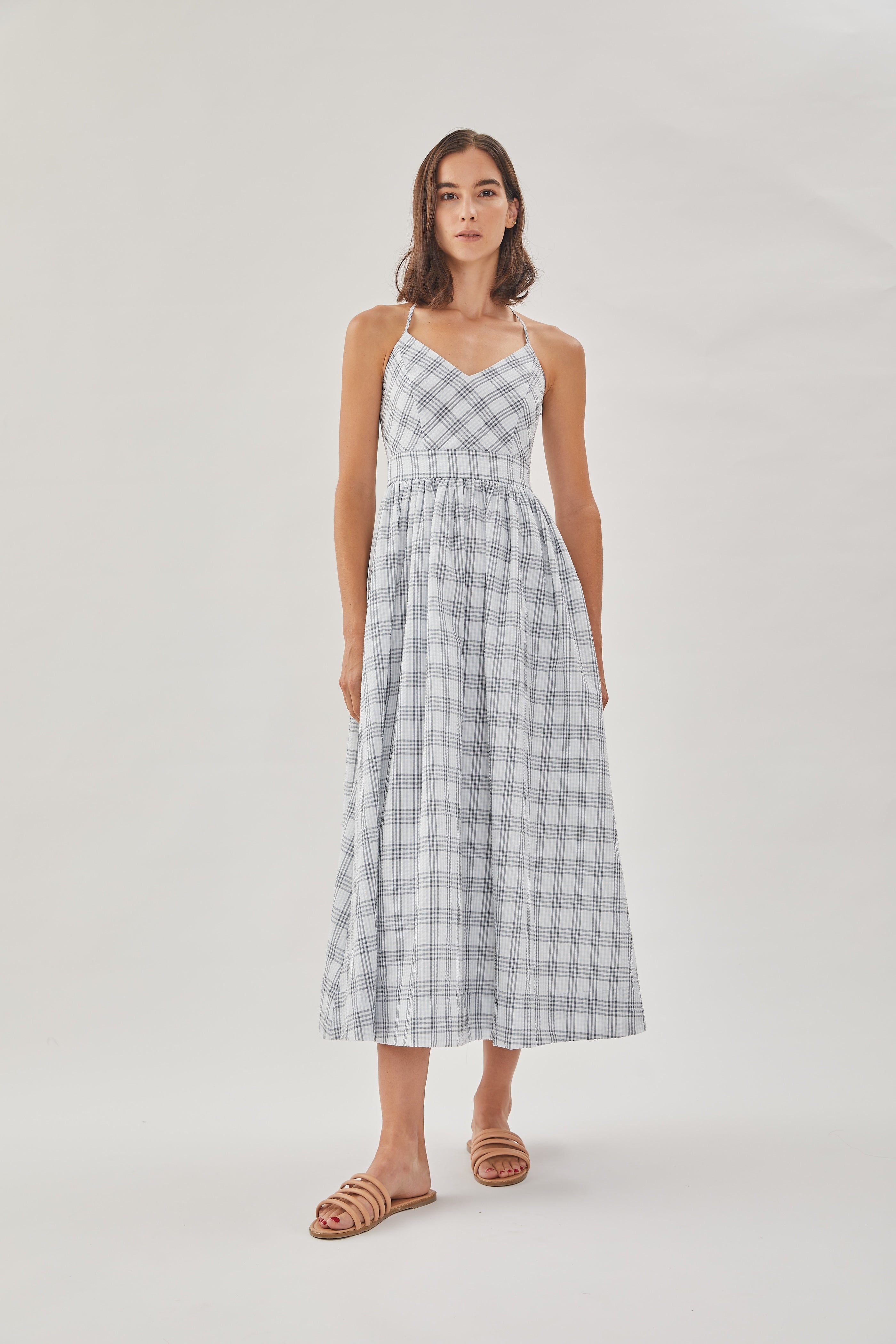 Seersucker V-neck Maxi Dress in Mist