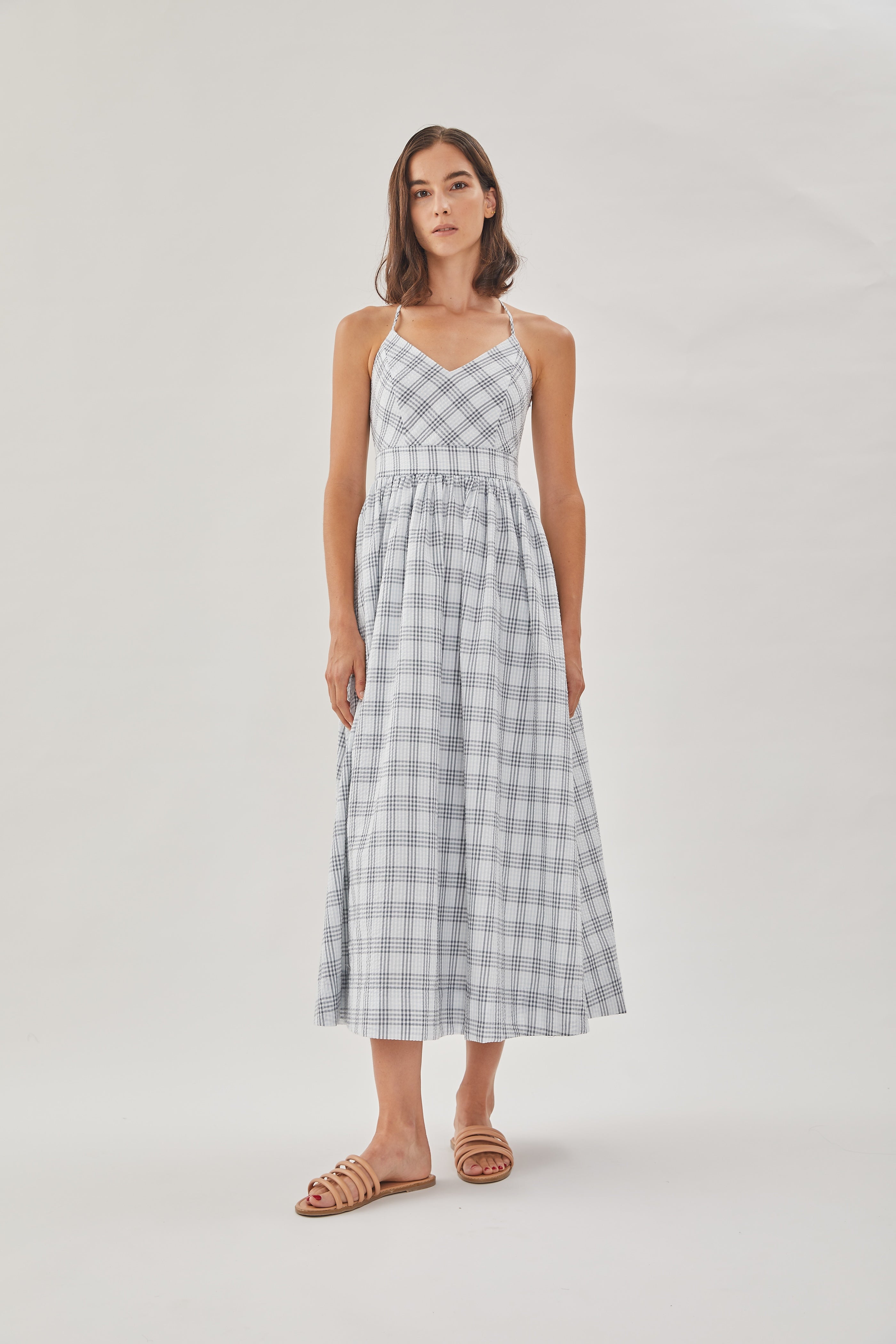 Seersucker V-neck Maxi Dress in Mist