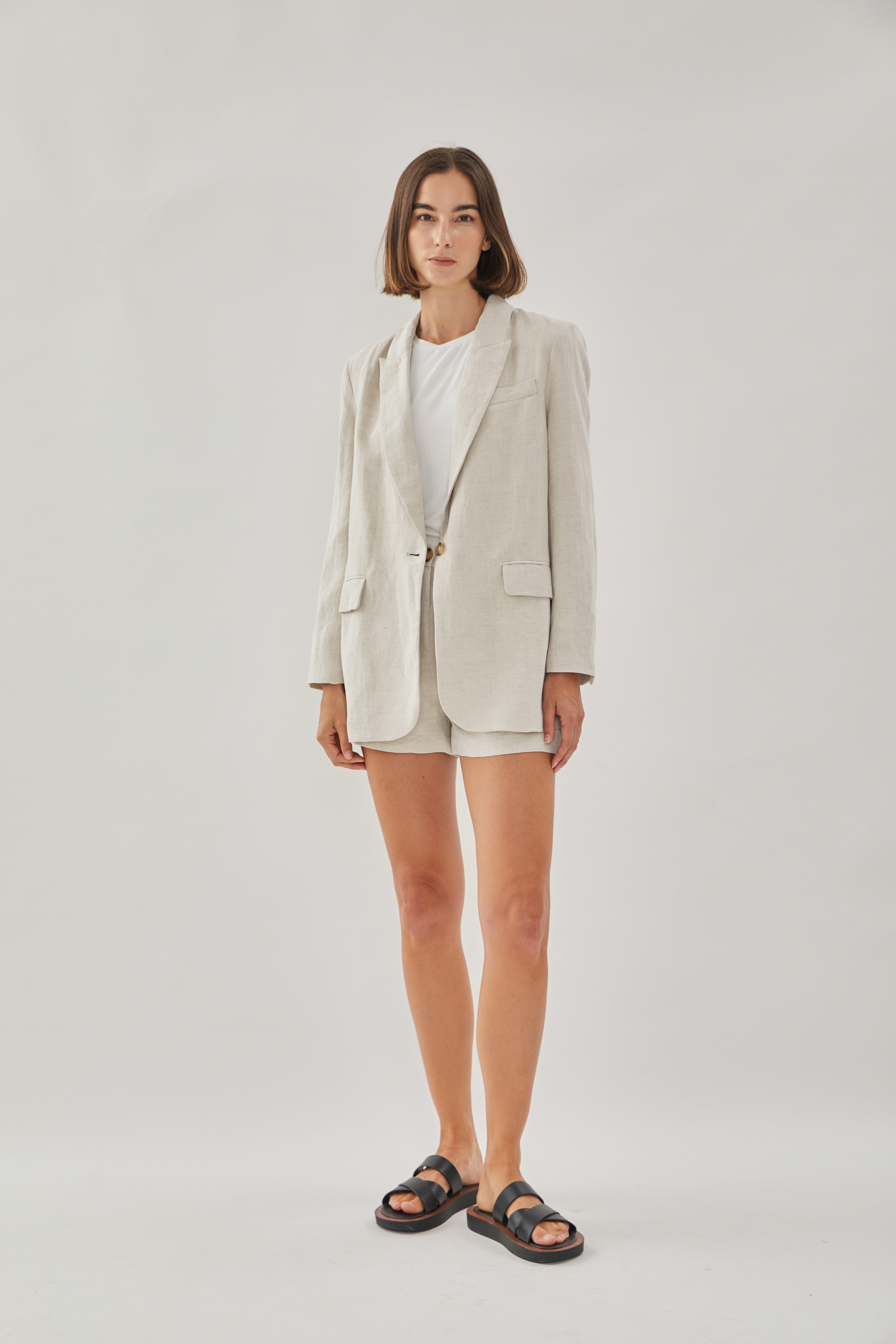 Oversized Linen Blazer in Natural