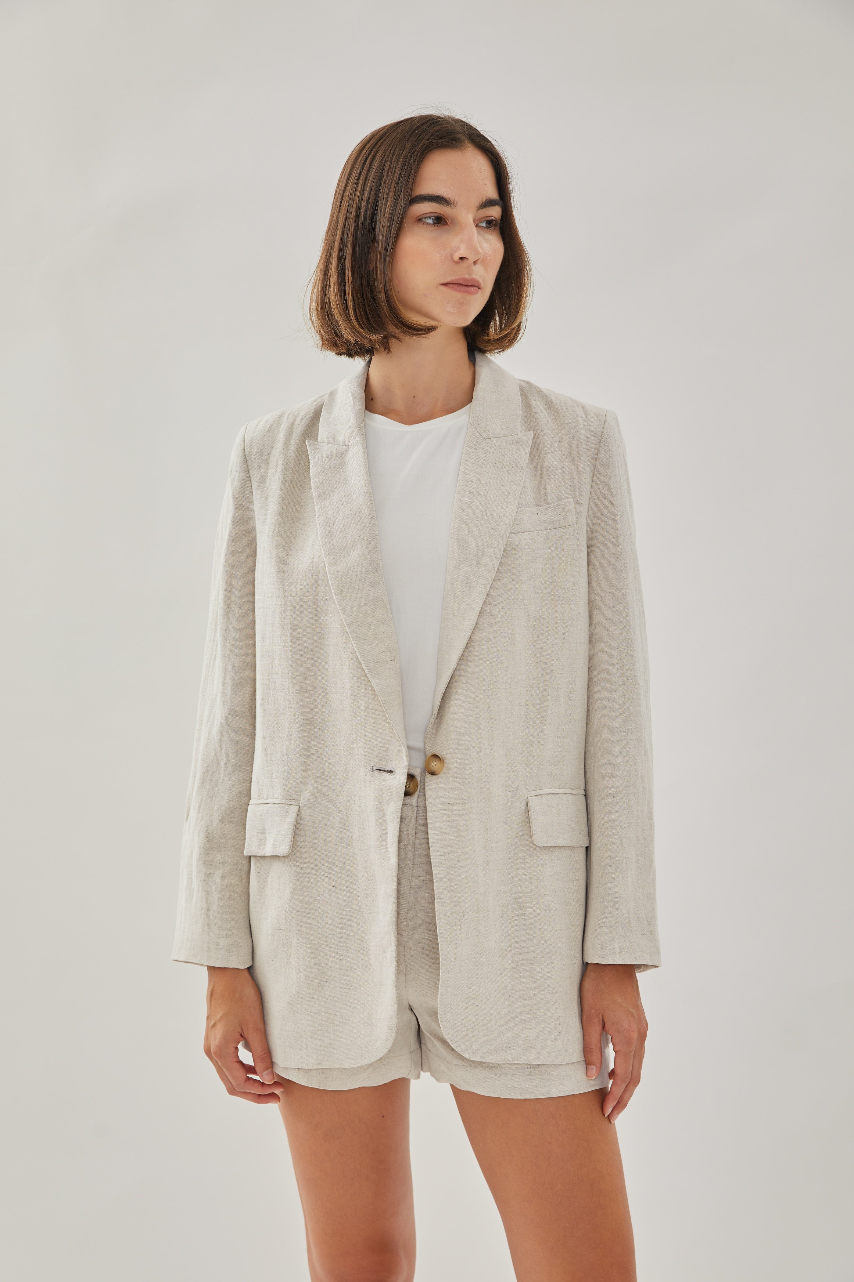 Oversized Linen Blazer in Natural