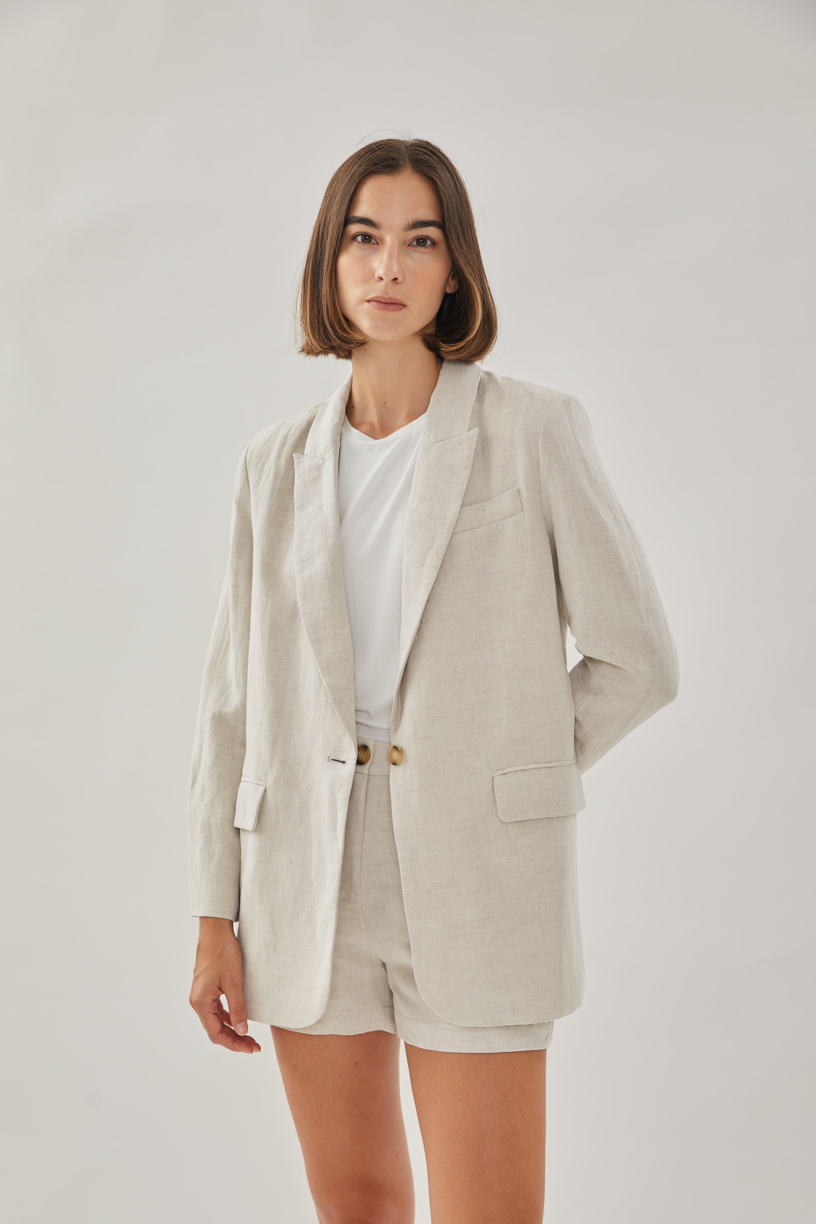 Oversized Linen Blazer in Natural