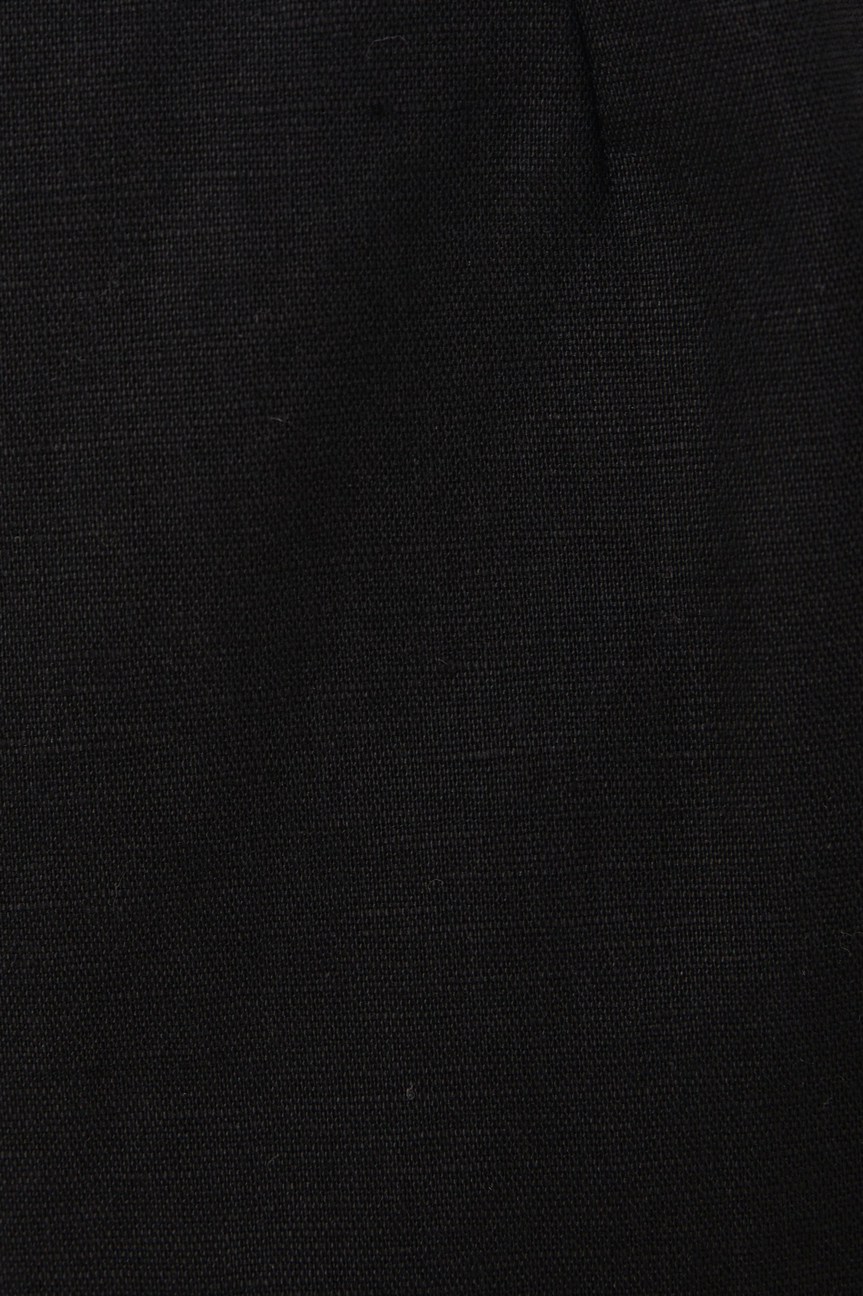 Classic Straight Skirt in Black