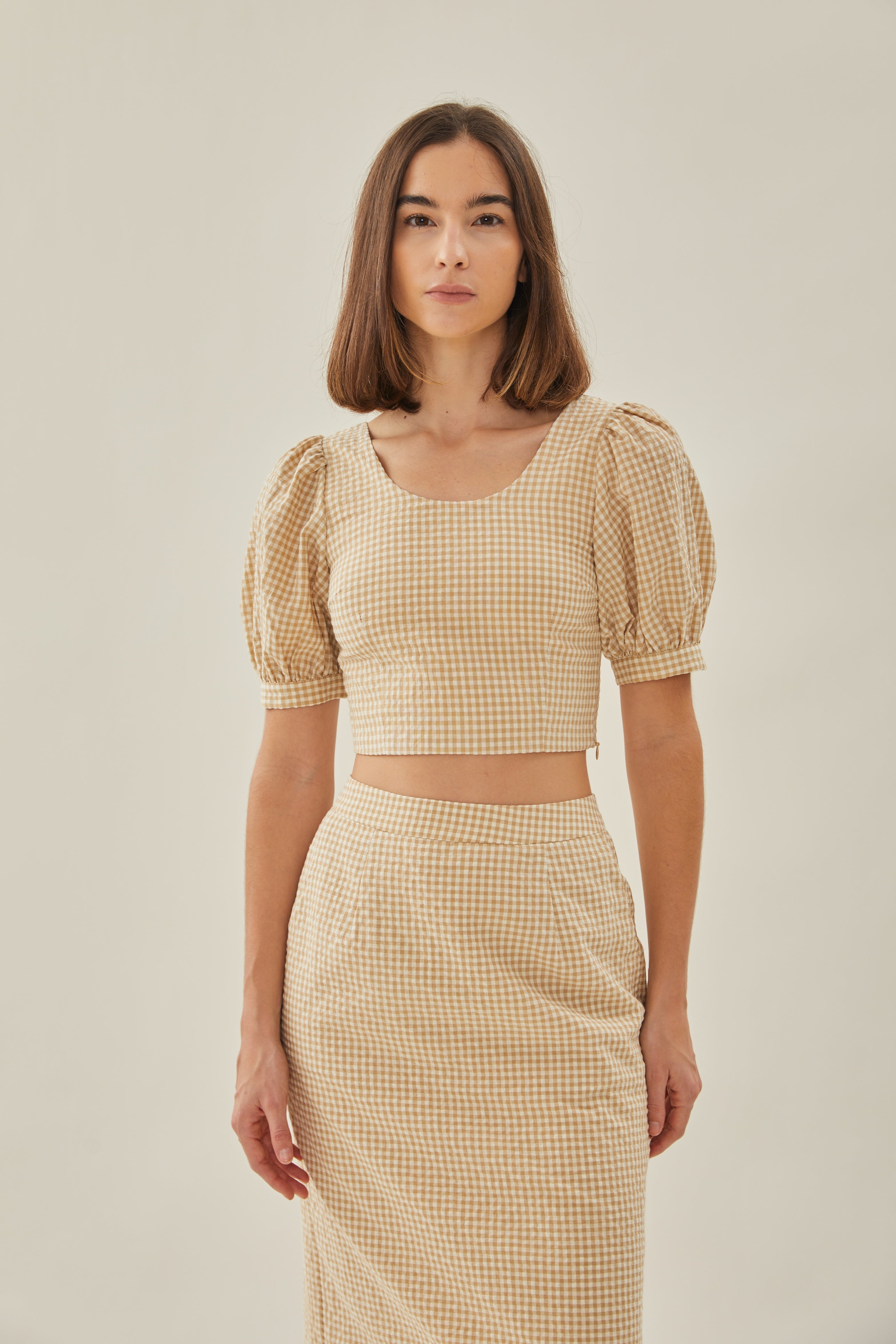 Cropped Puffed Sleeved Top in Mellow