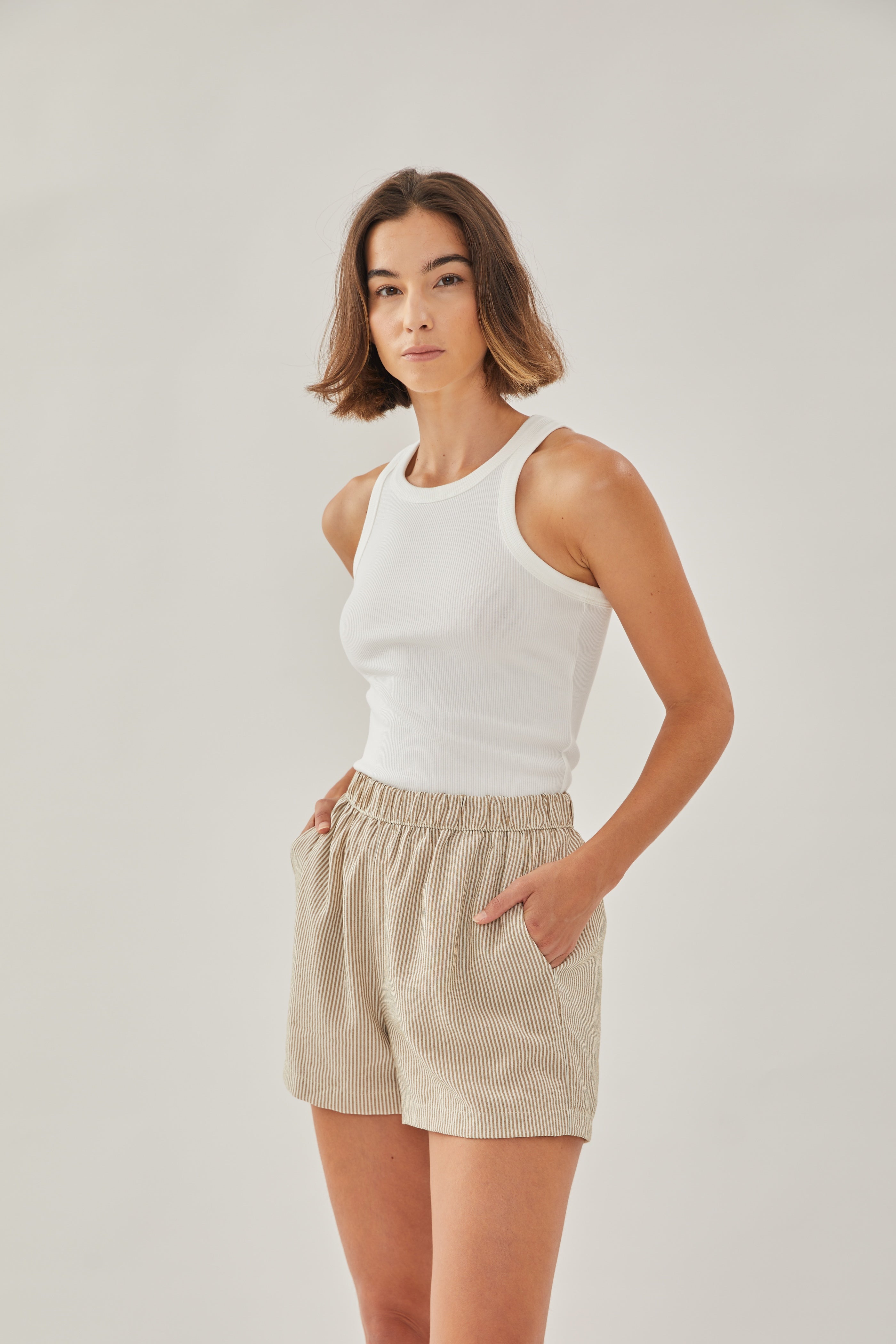 Relaxed Shorts in Stripe Brown