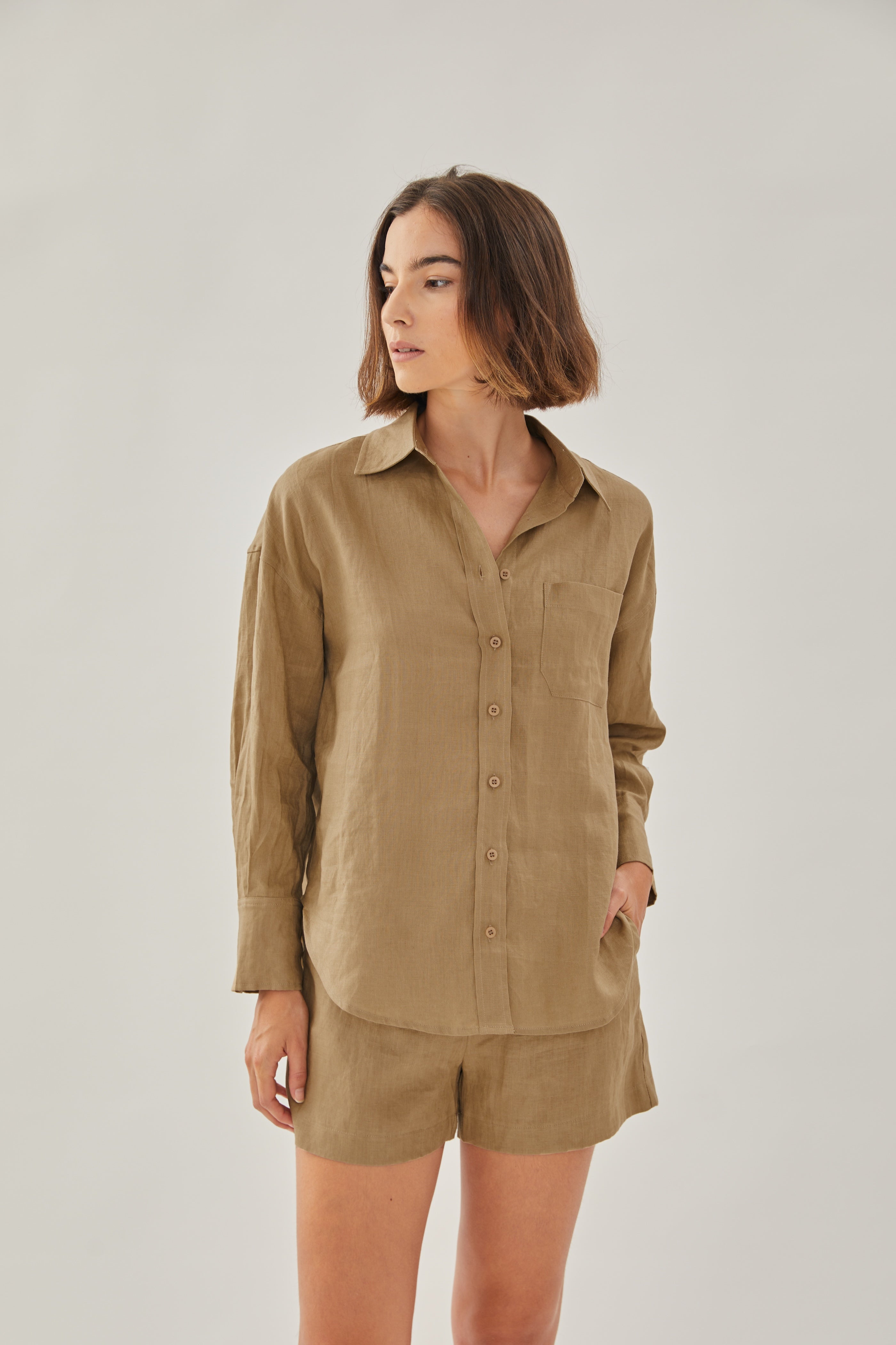 Classic Linen Shirt in Brown