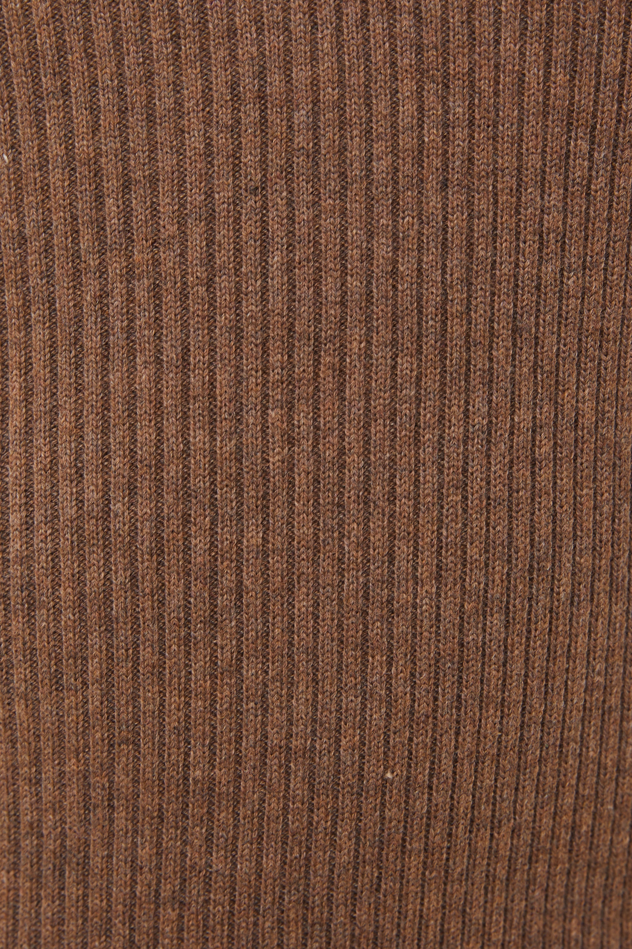 V Neck Knit Tank in Soil