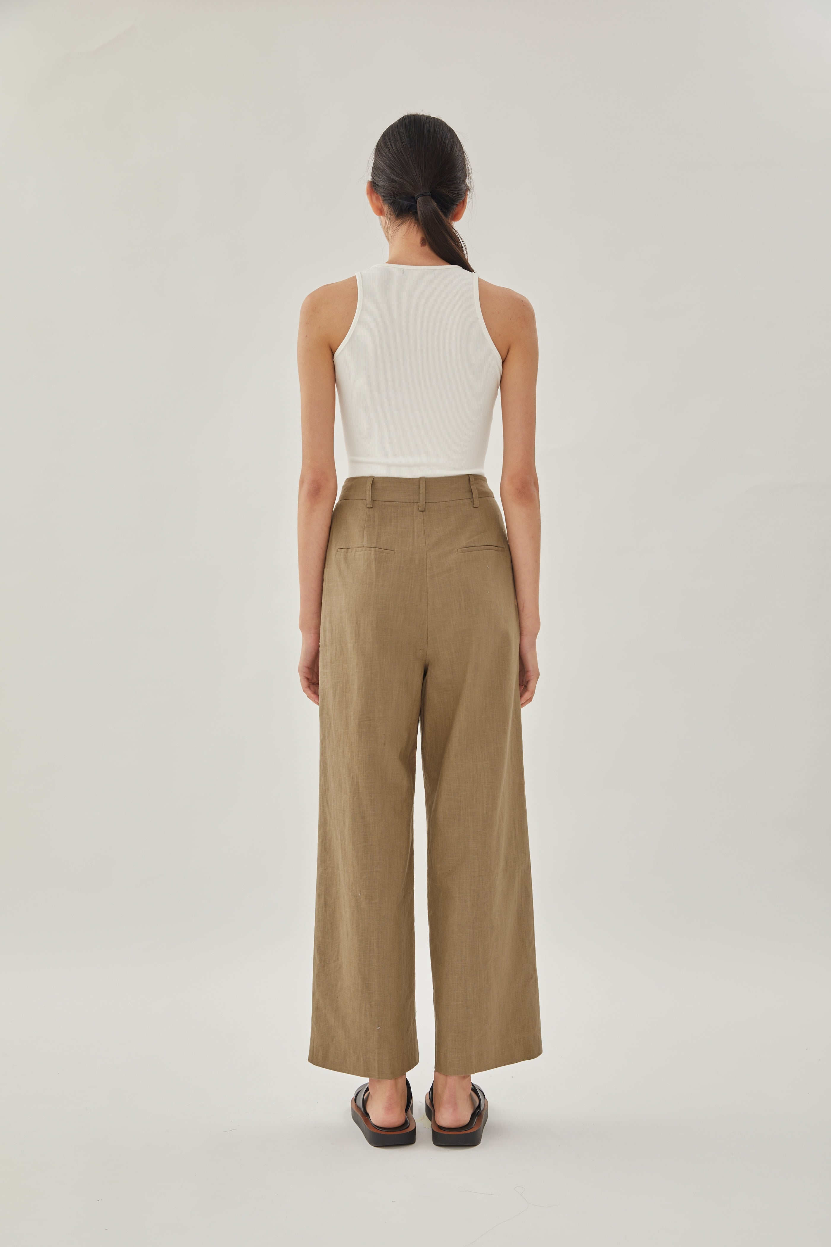 Linen Wide Trousers in Brown