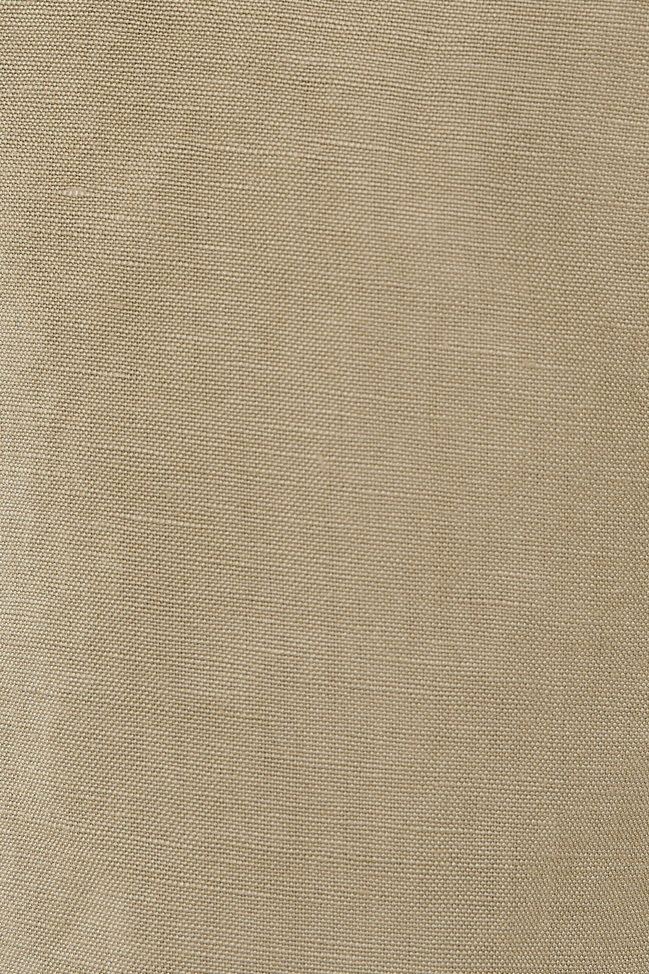Relaxed Linen Shorts in Khaki