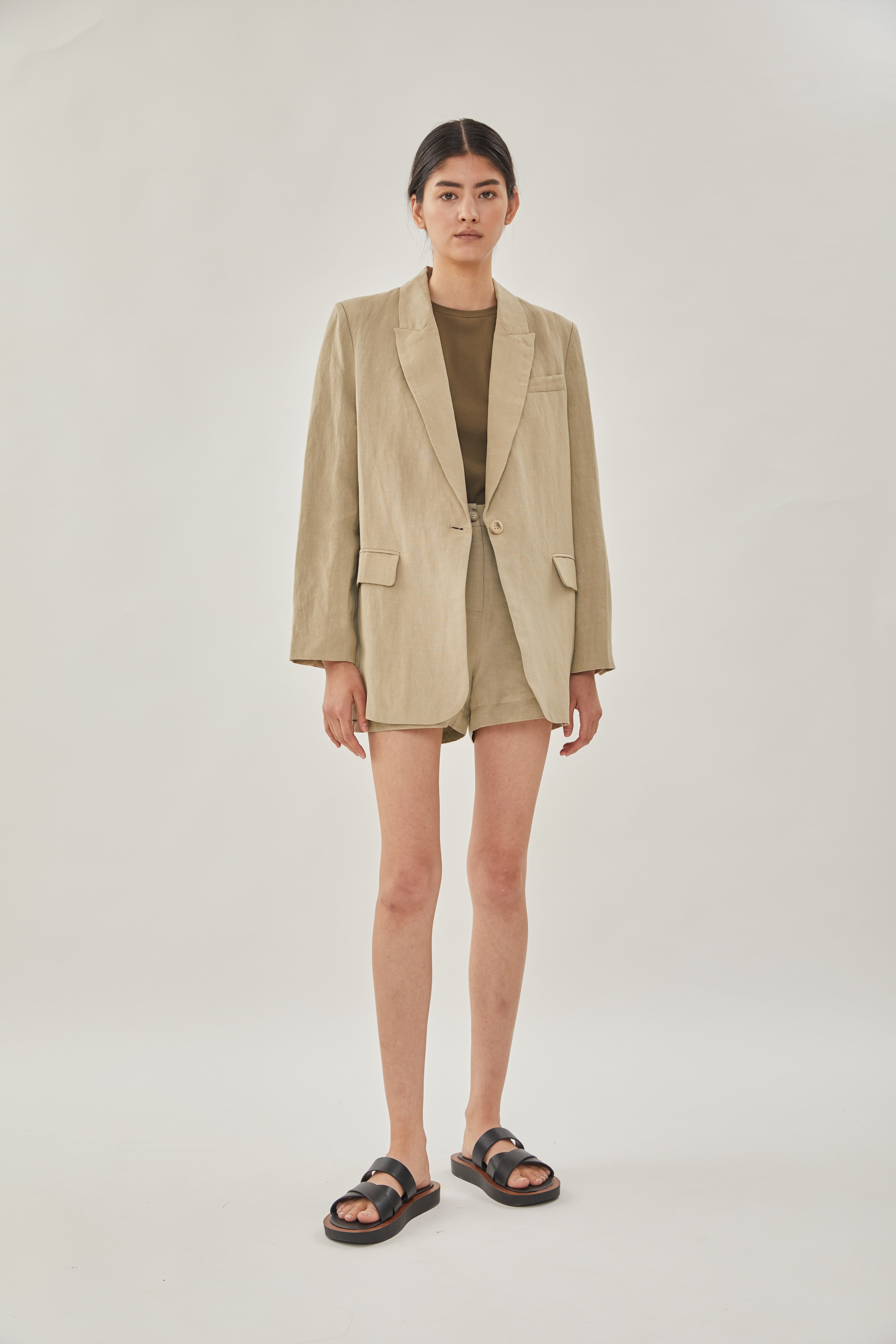 Oversized Linen Blazer in Khaki