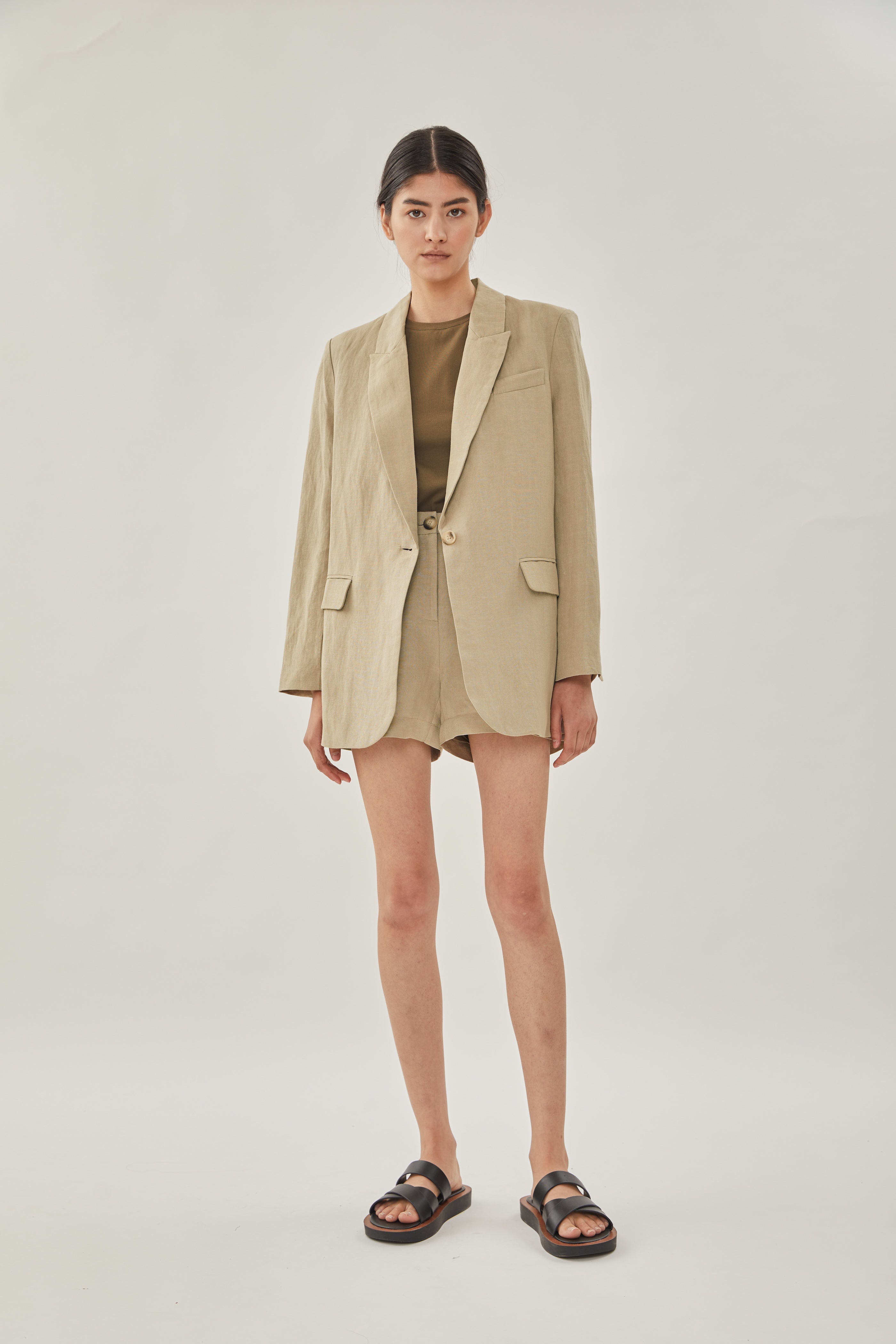 Oversized Linen Blazer in Khaki