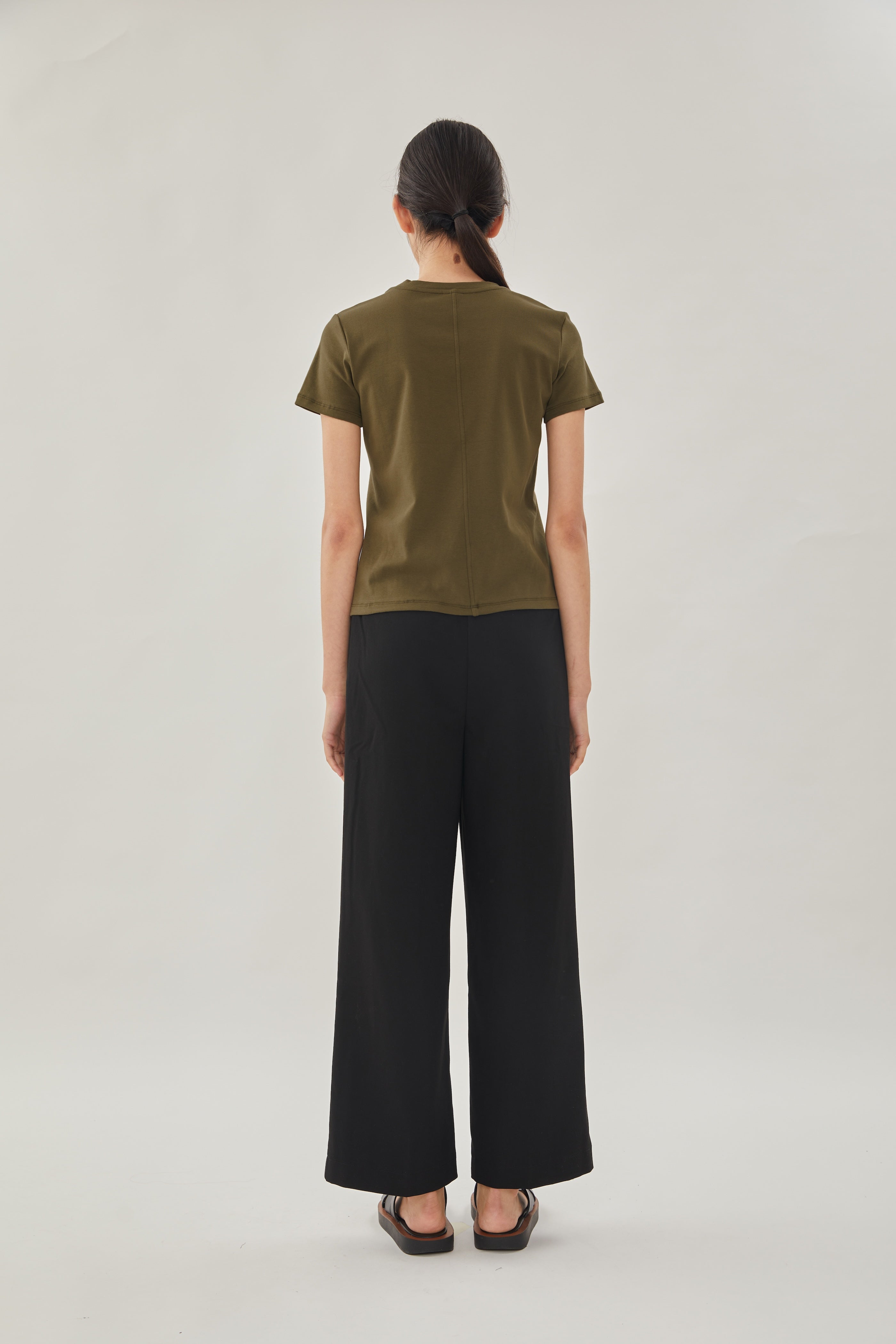 STUDIOS Cotton Stitched Tee in Moss