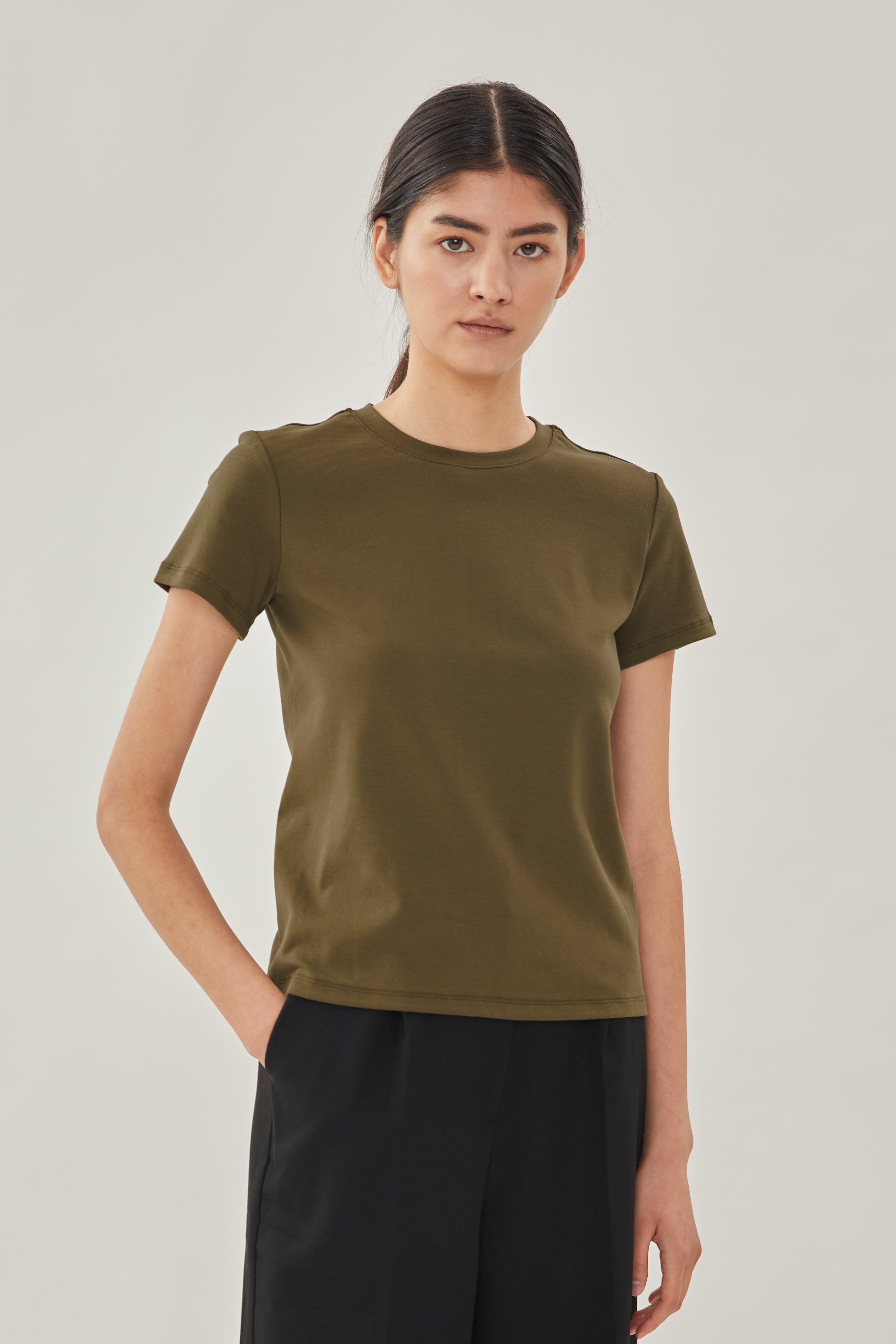 STUDIOS Cotton Stitched Tee in Moss