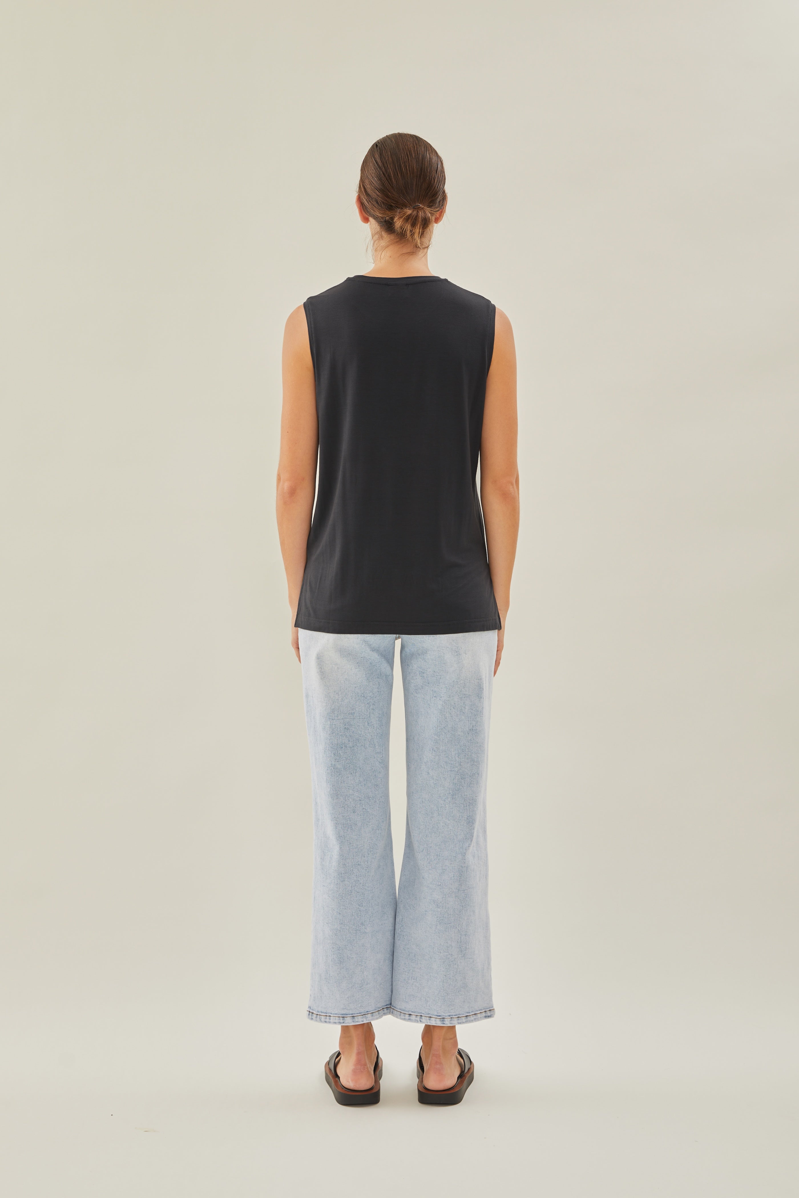 STUDIOS Sleeveless Tee in Charcoal Blue