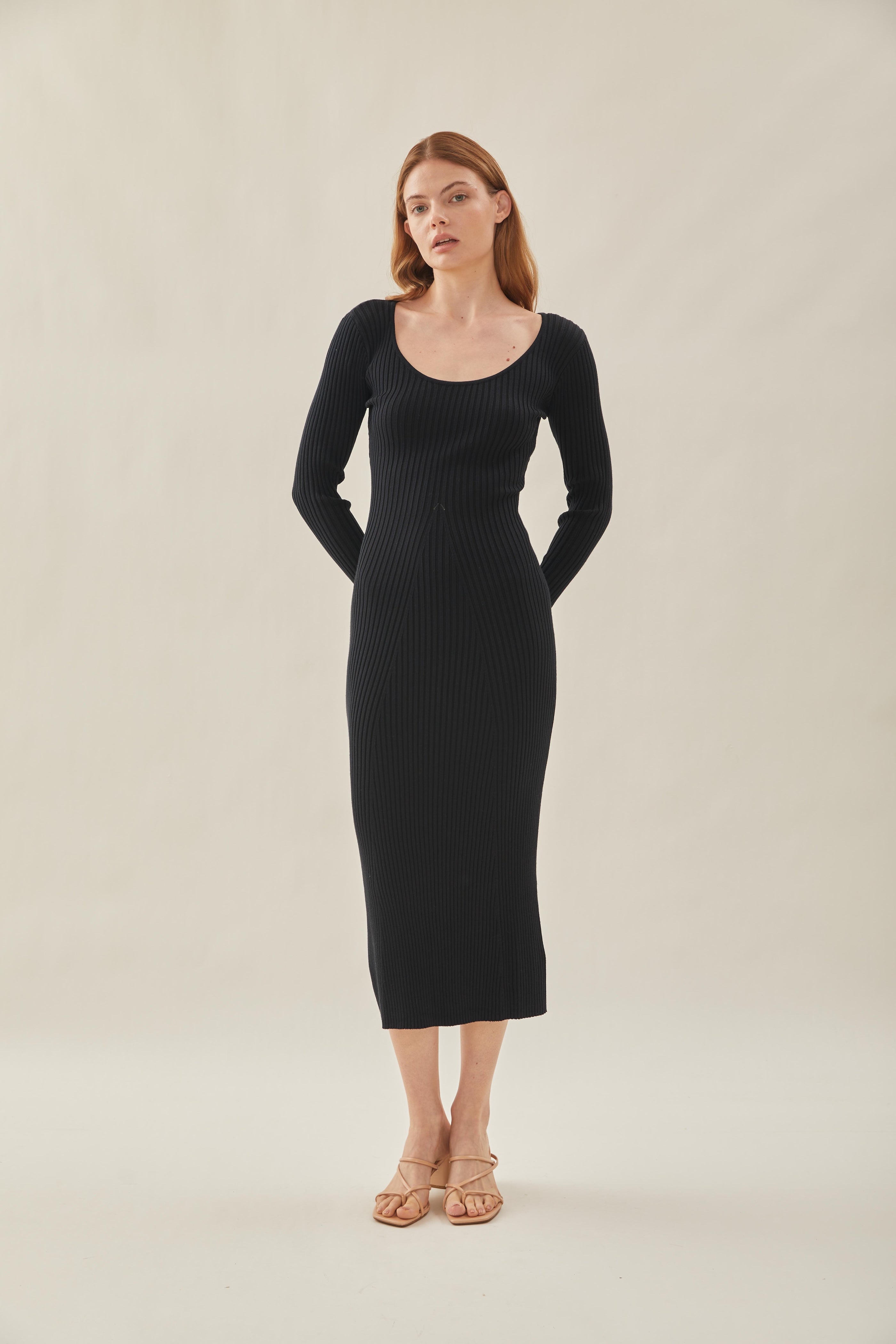 Scooped Neck Sleeved Ribbed Knit Dress in Black