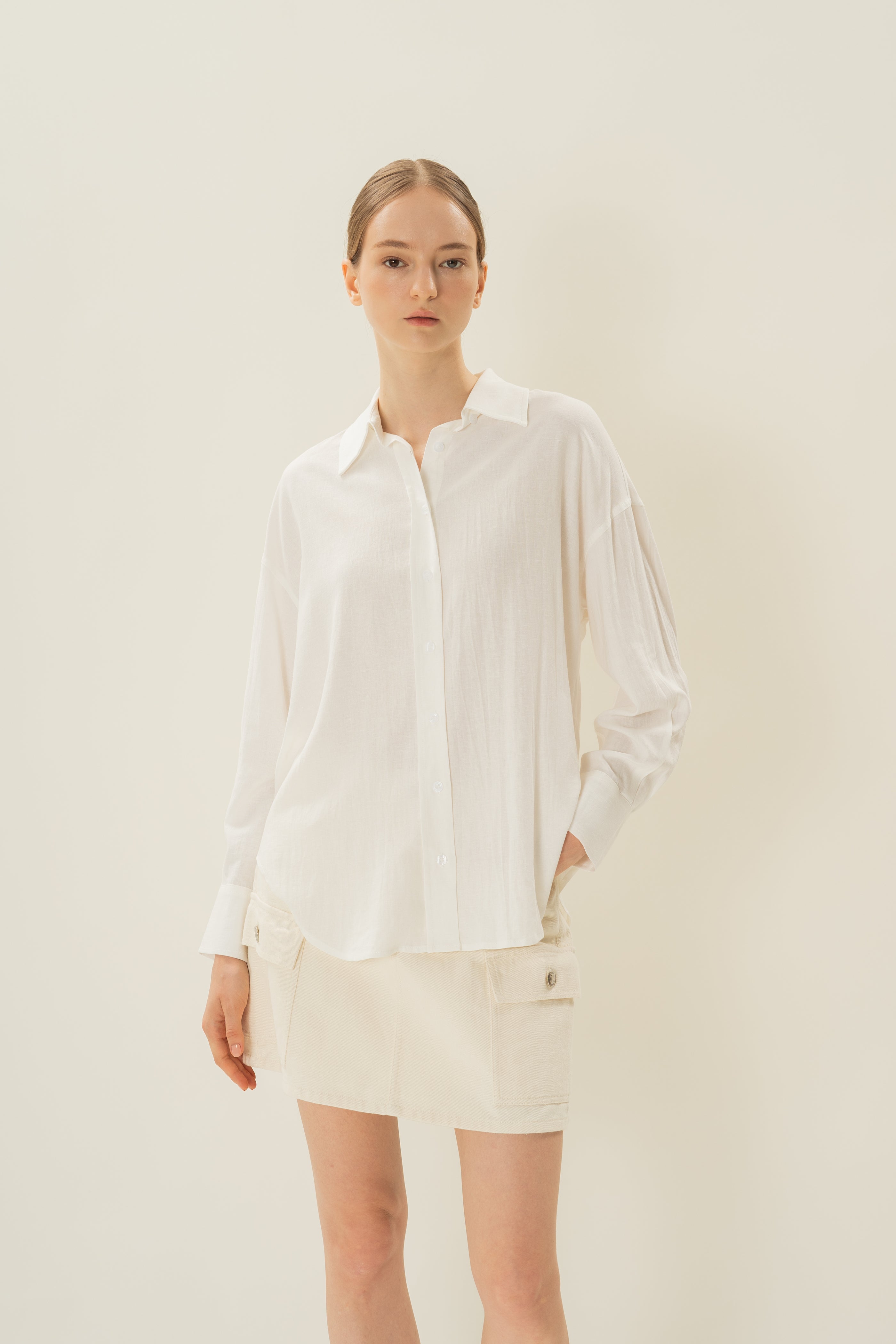 Linen Long Sleeved Shirt in White