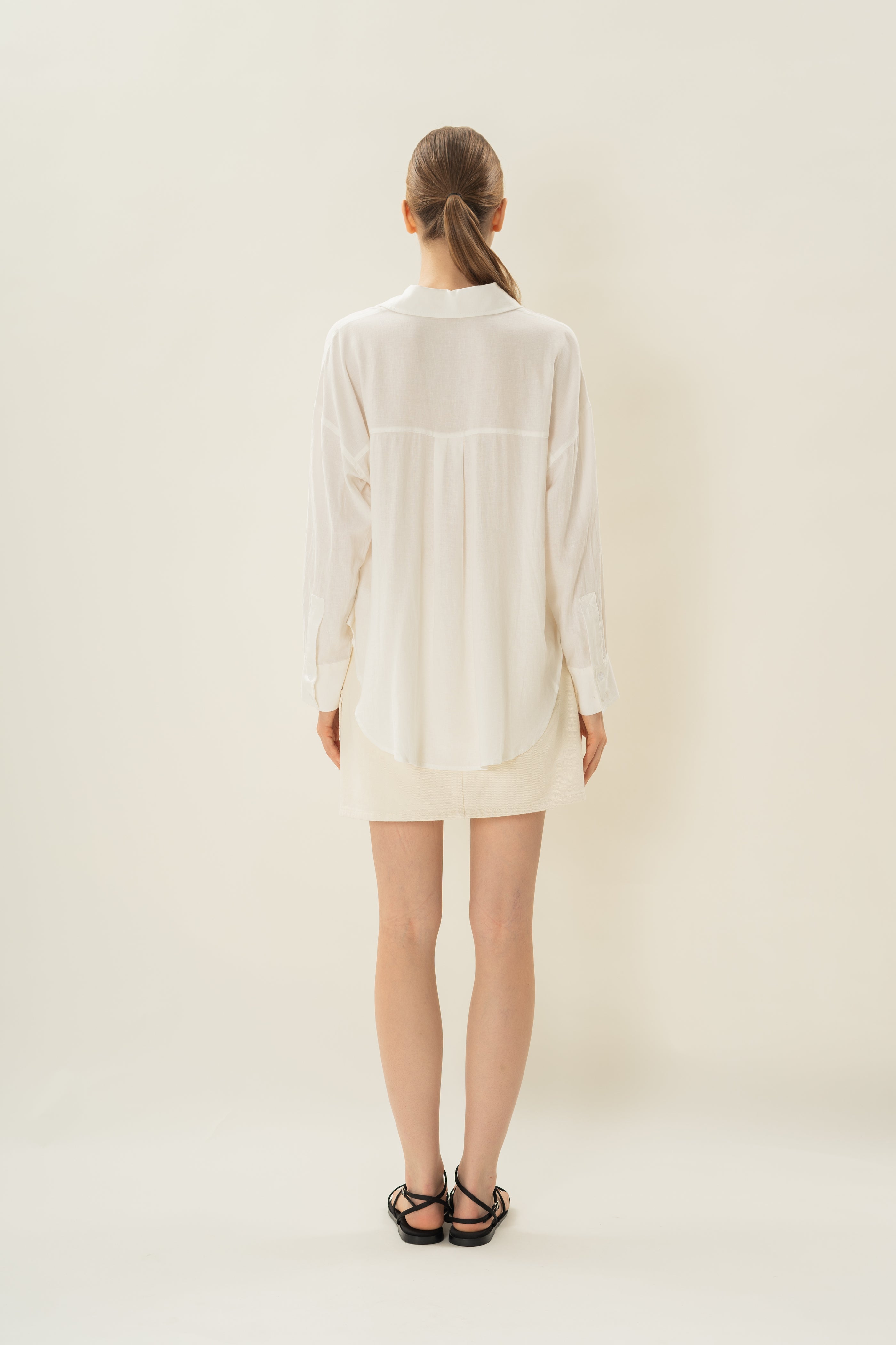 Linen Long Sleeved Shirt in White