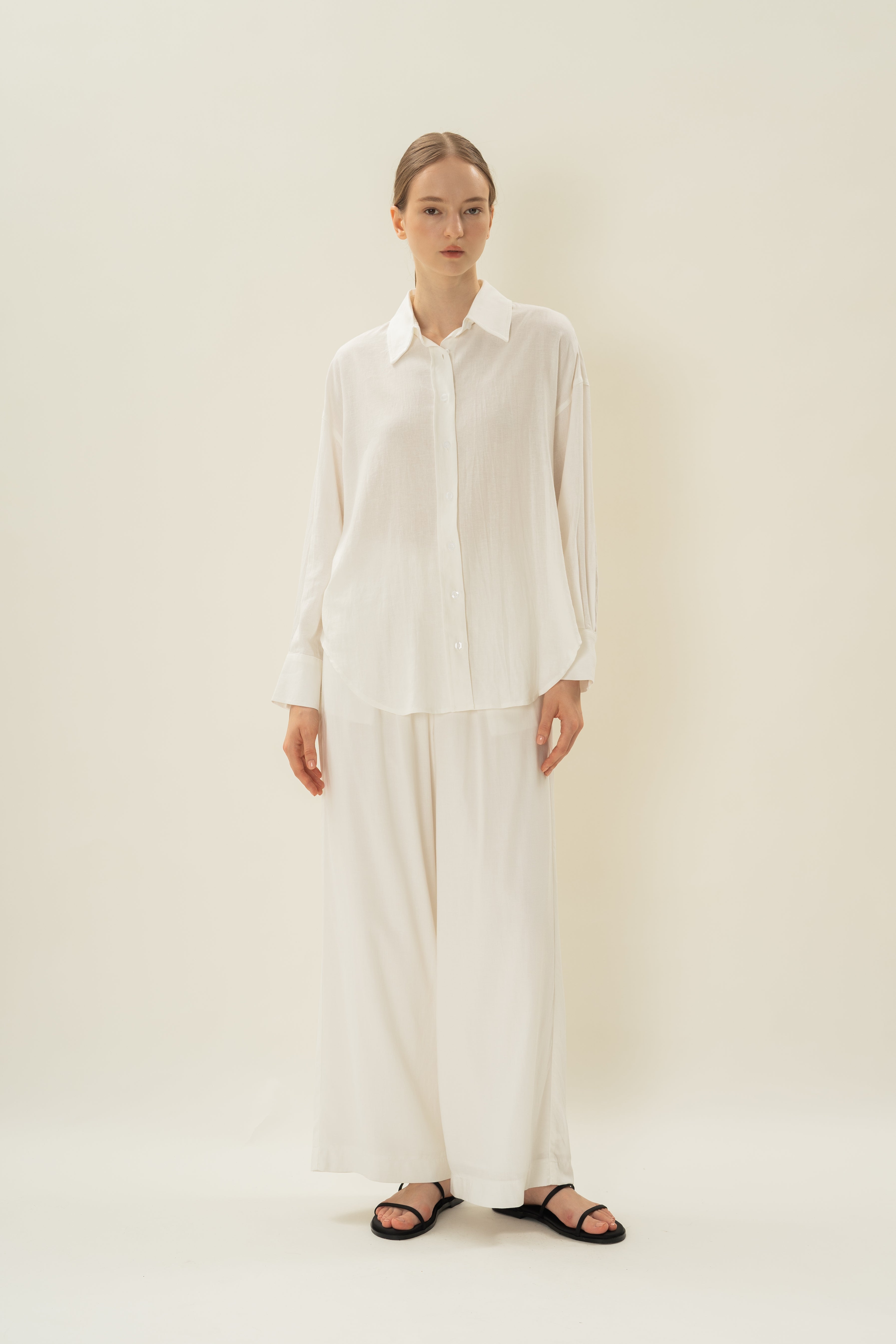 Linen Gathered Waist Pants in White