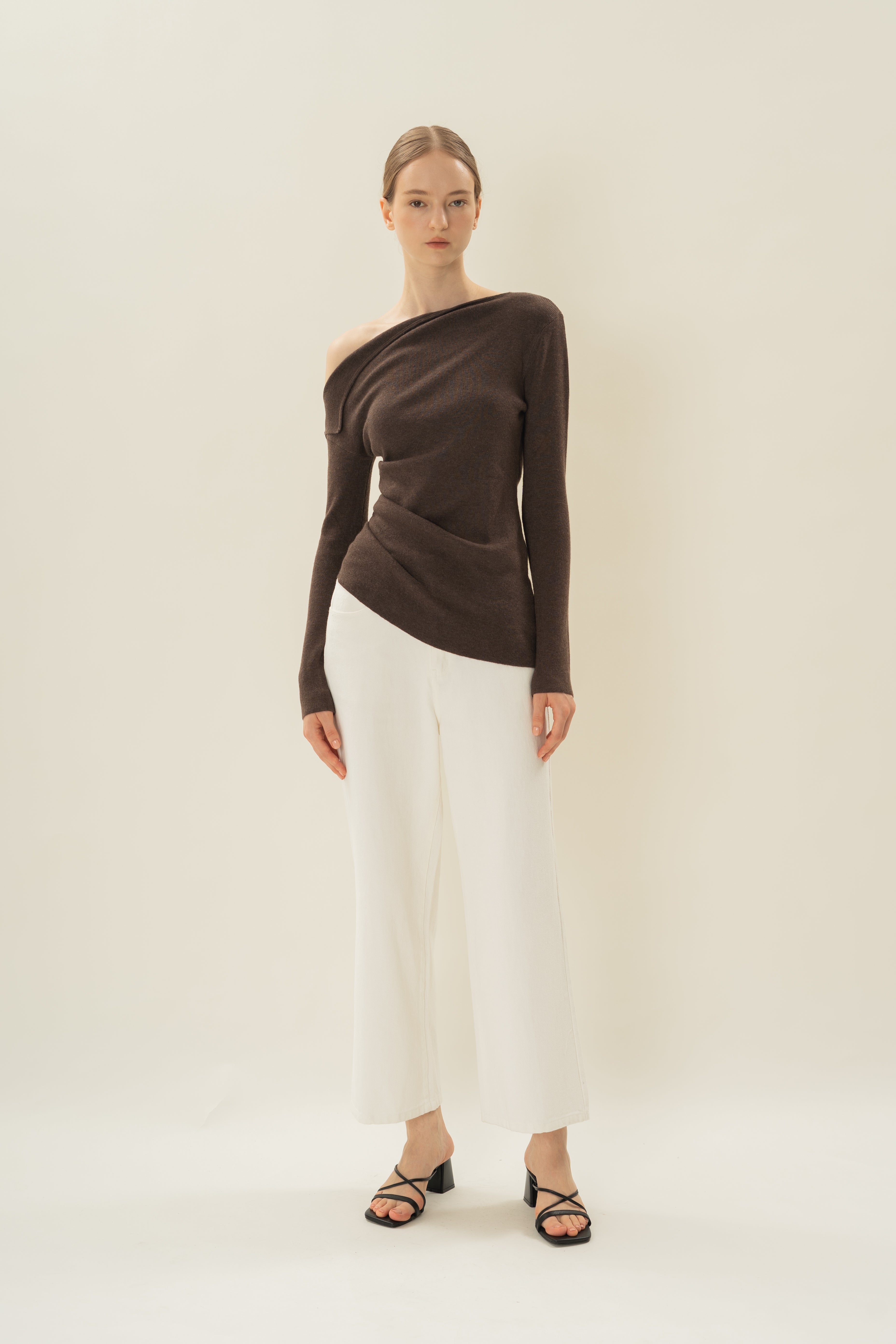 Foldover Neckline Long Sleeve Knit Top in Umber