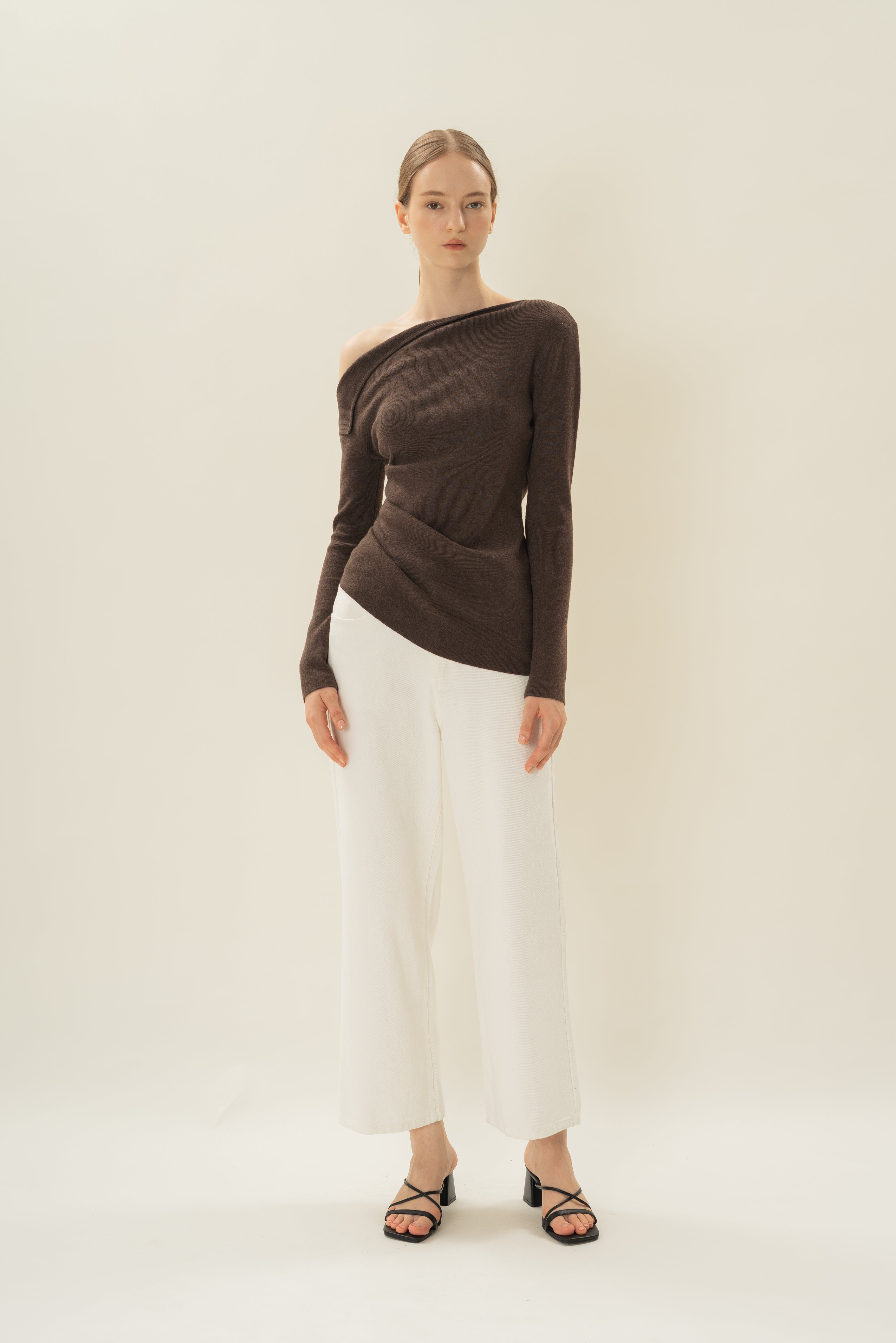 Foldover Neckline Long Sleeve Knit Top in Umber