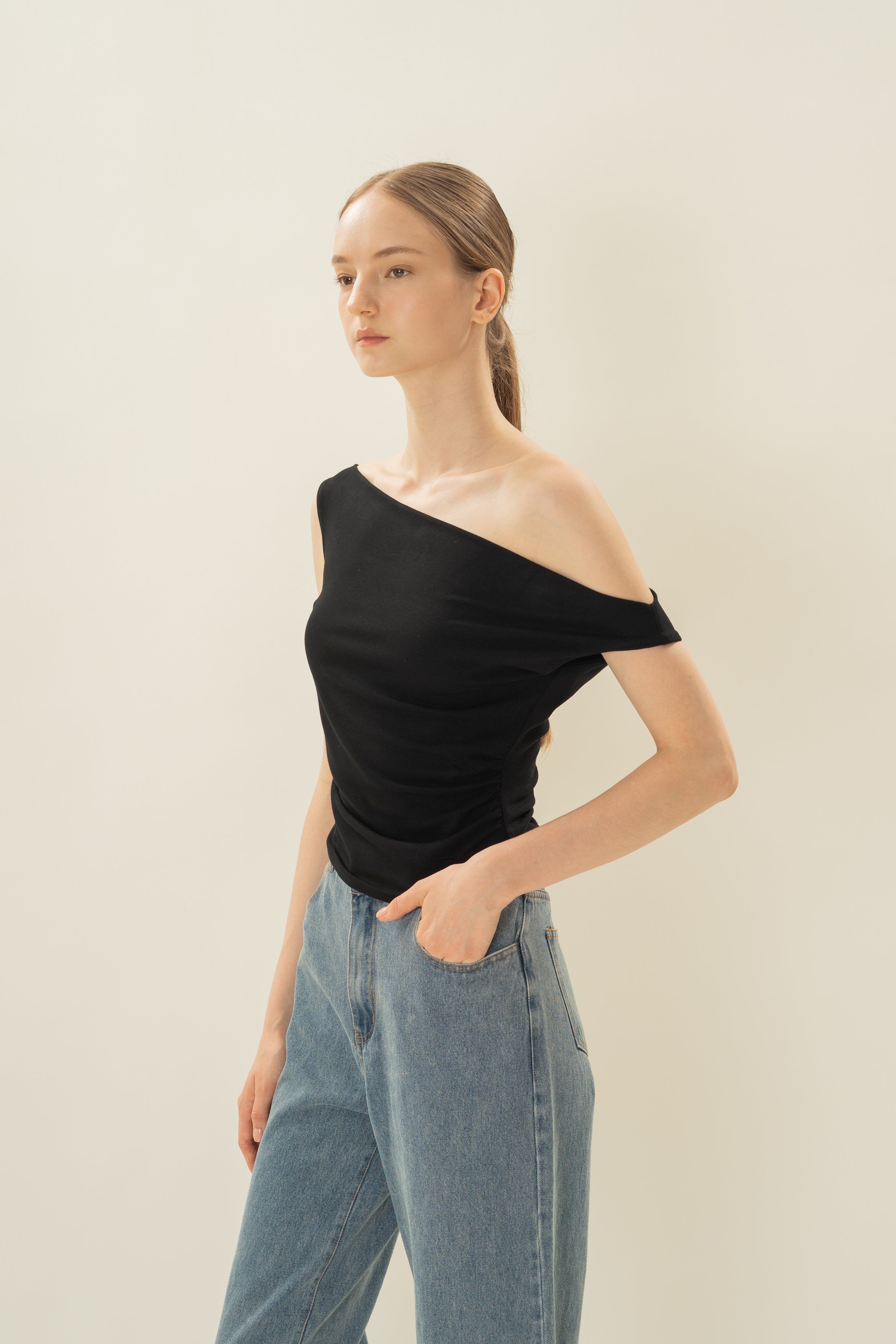 Off Shoulder Ruched Waist Top in Black