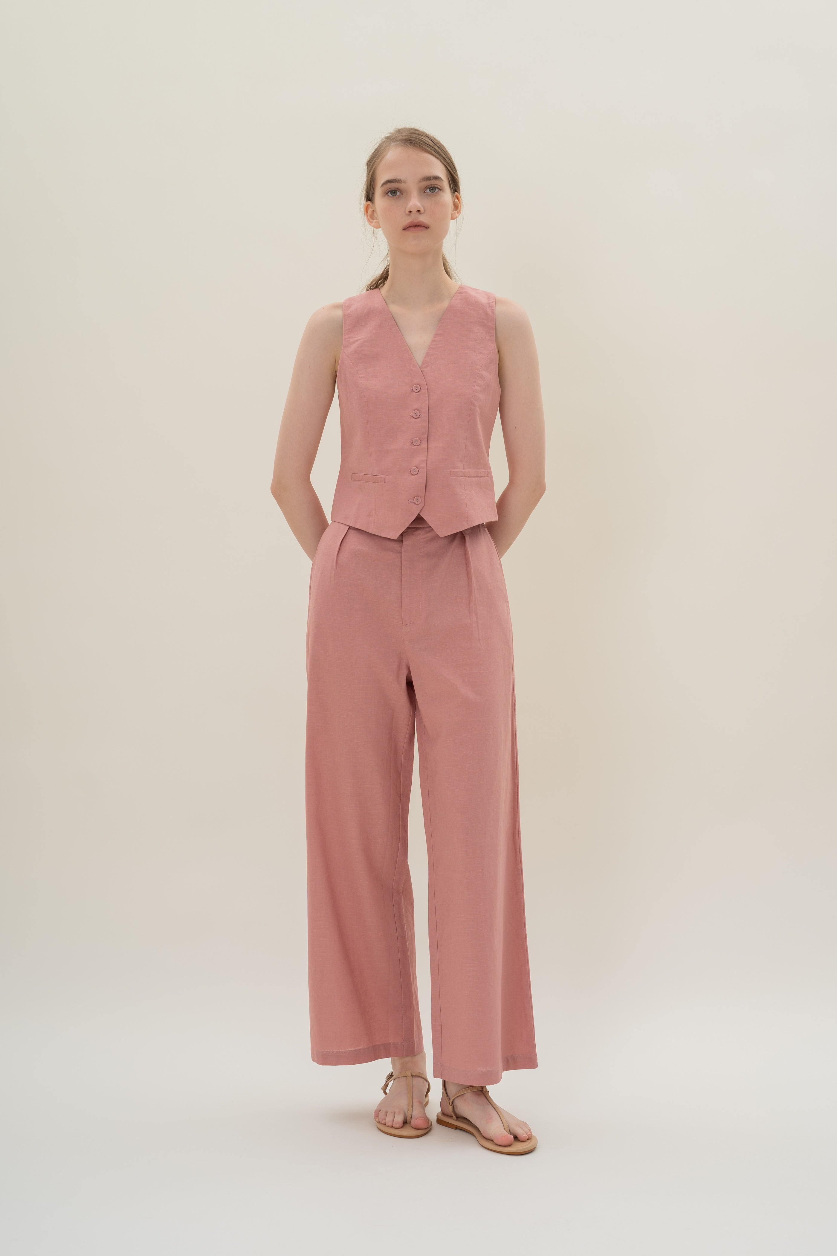 Textured Linen Pleated Trouser in Tea Rose