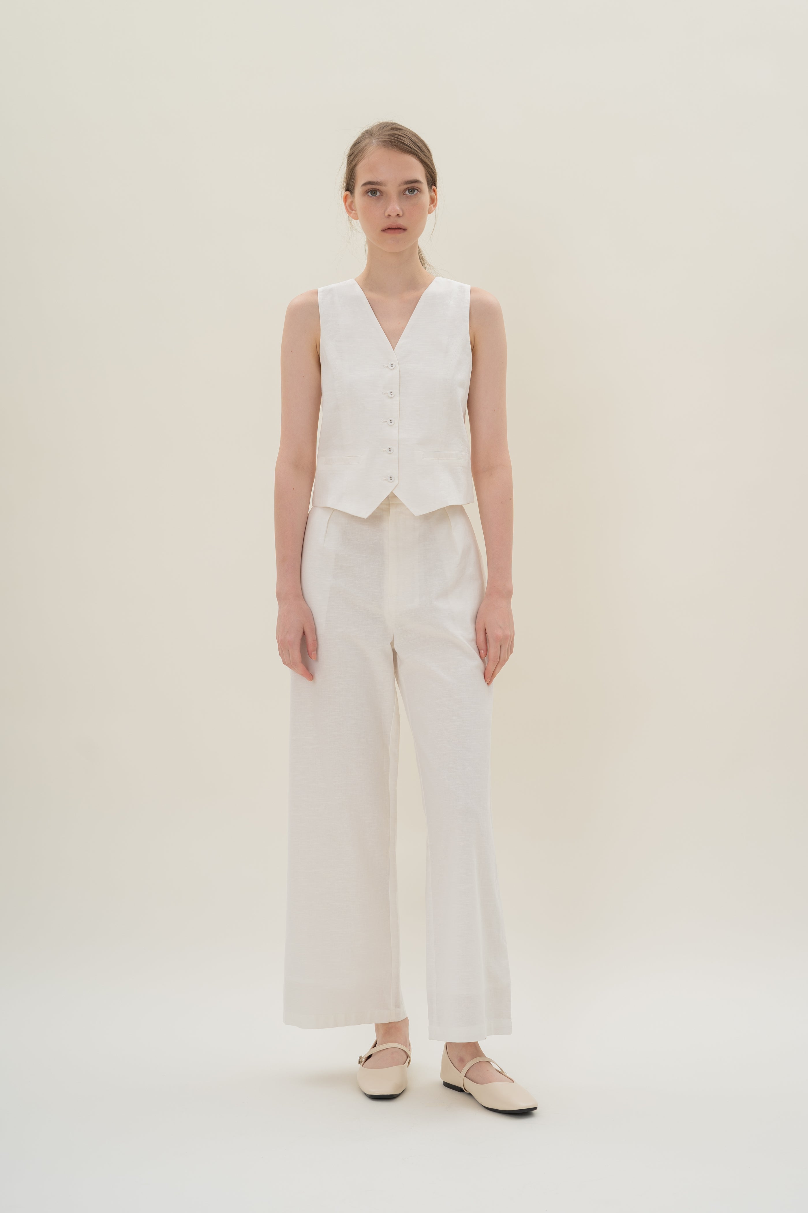 Textured Linen Pleated Trouser in White
