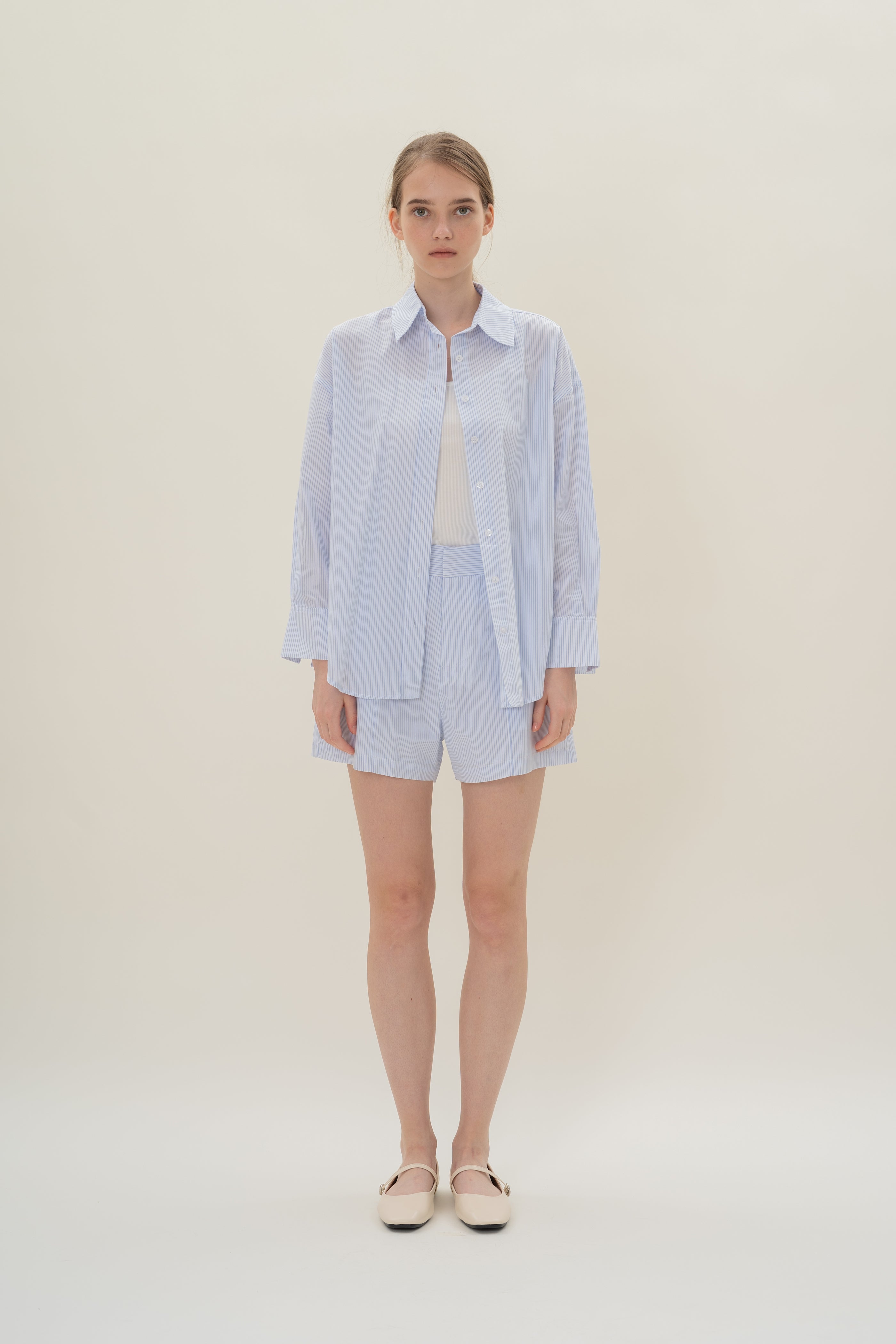 Studios Shirt in White Blue Stripes