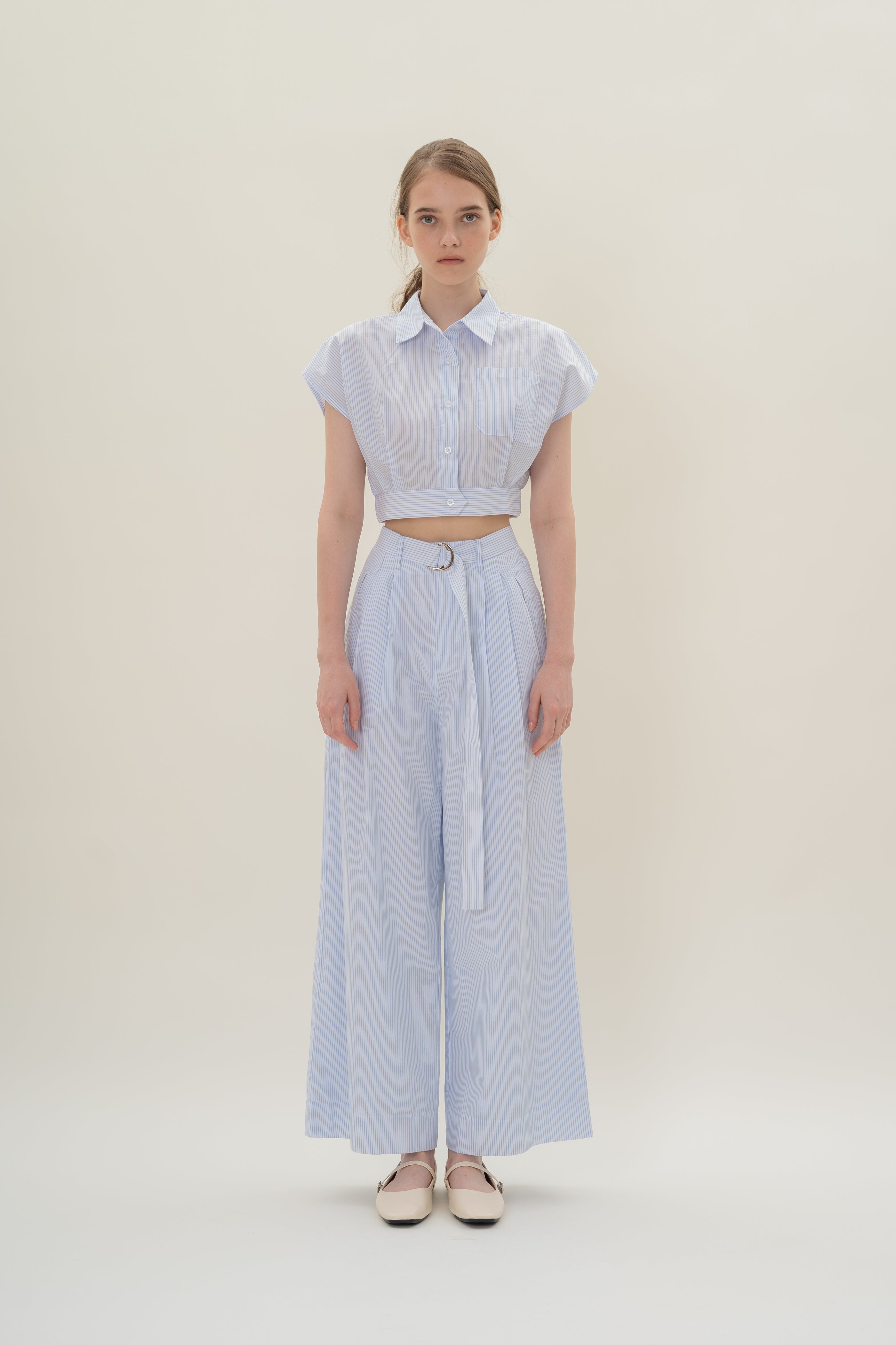 Cap-Sleeve Box Cropped Shirt in White Blue Stripes