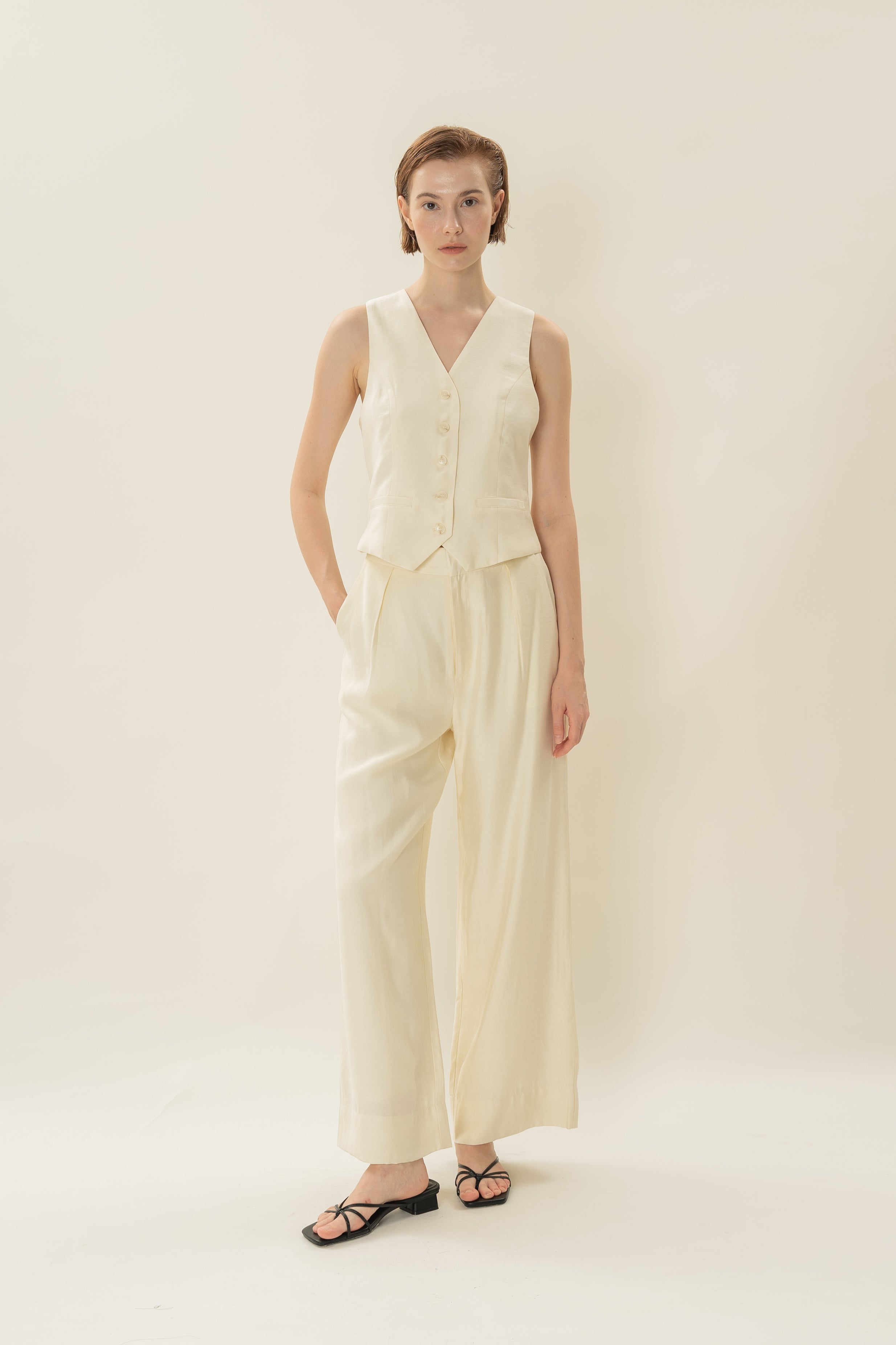 Classic Waistcoat in Natural