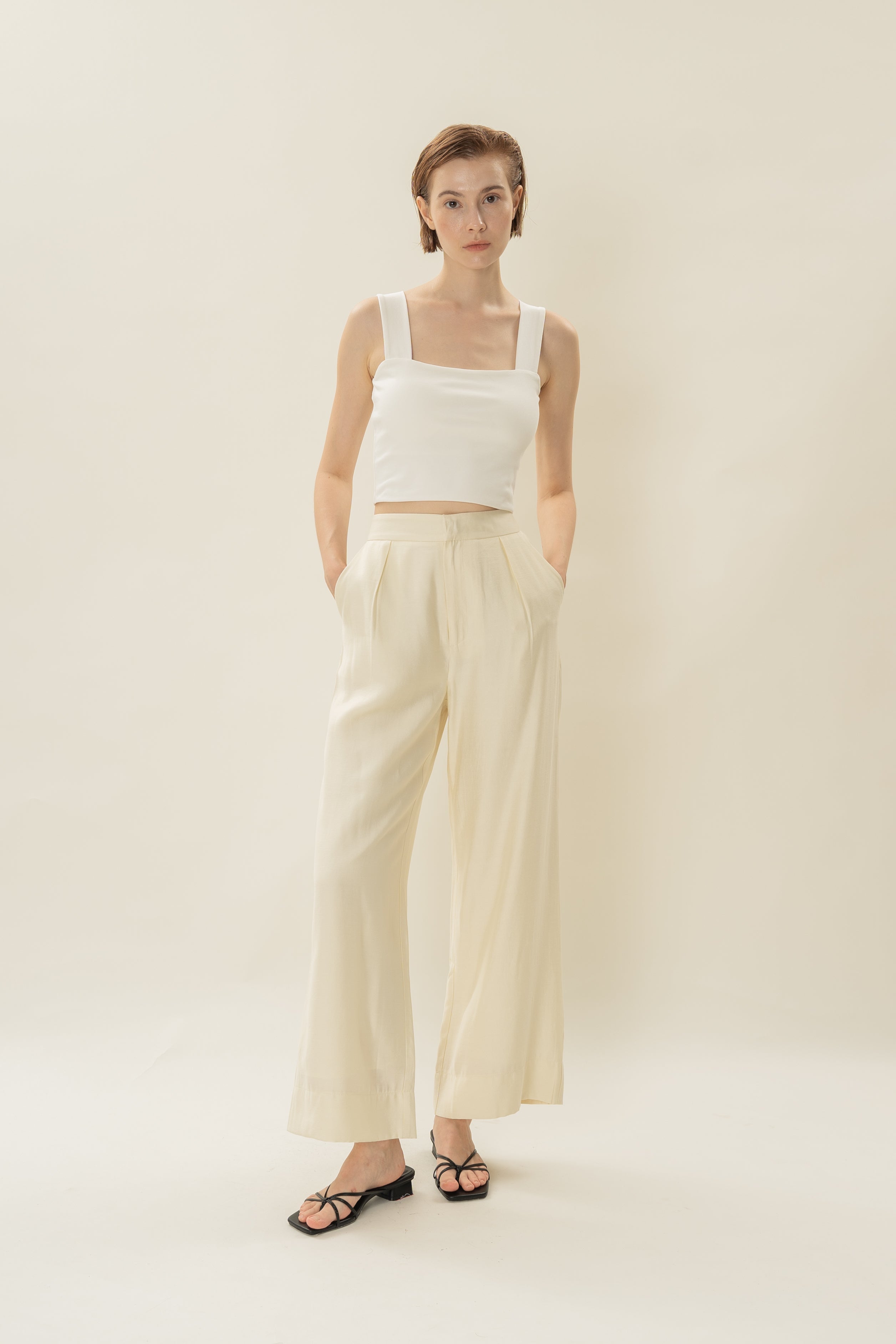 Classic Pleated Trousers in Natural