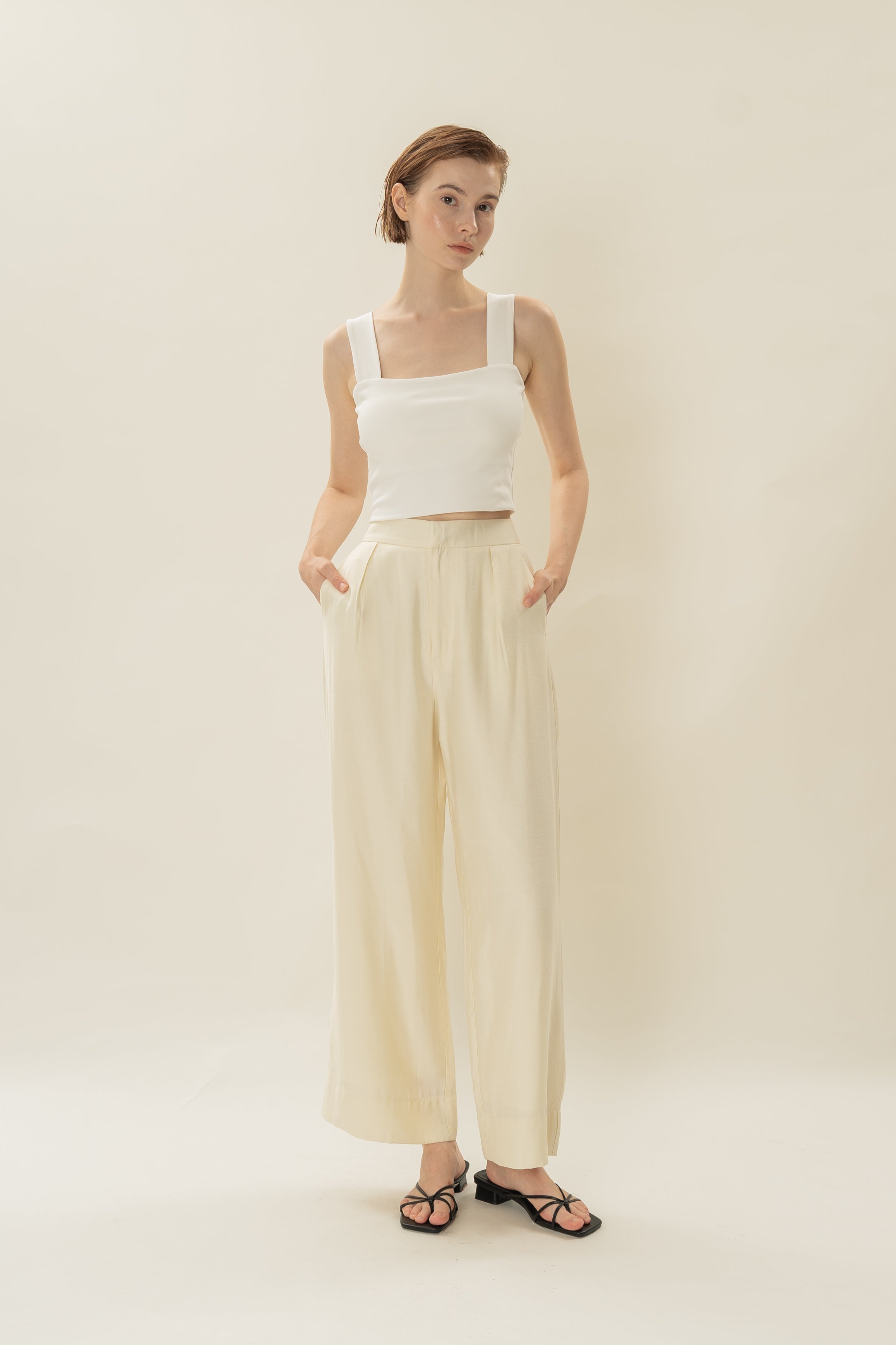 Classic Pleated Trousers in Natural