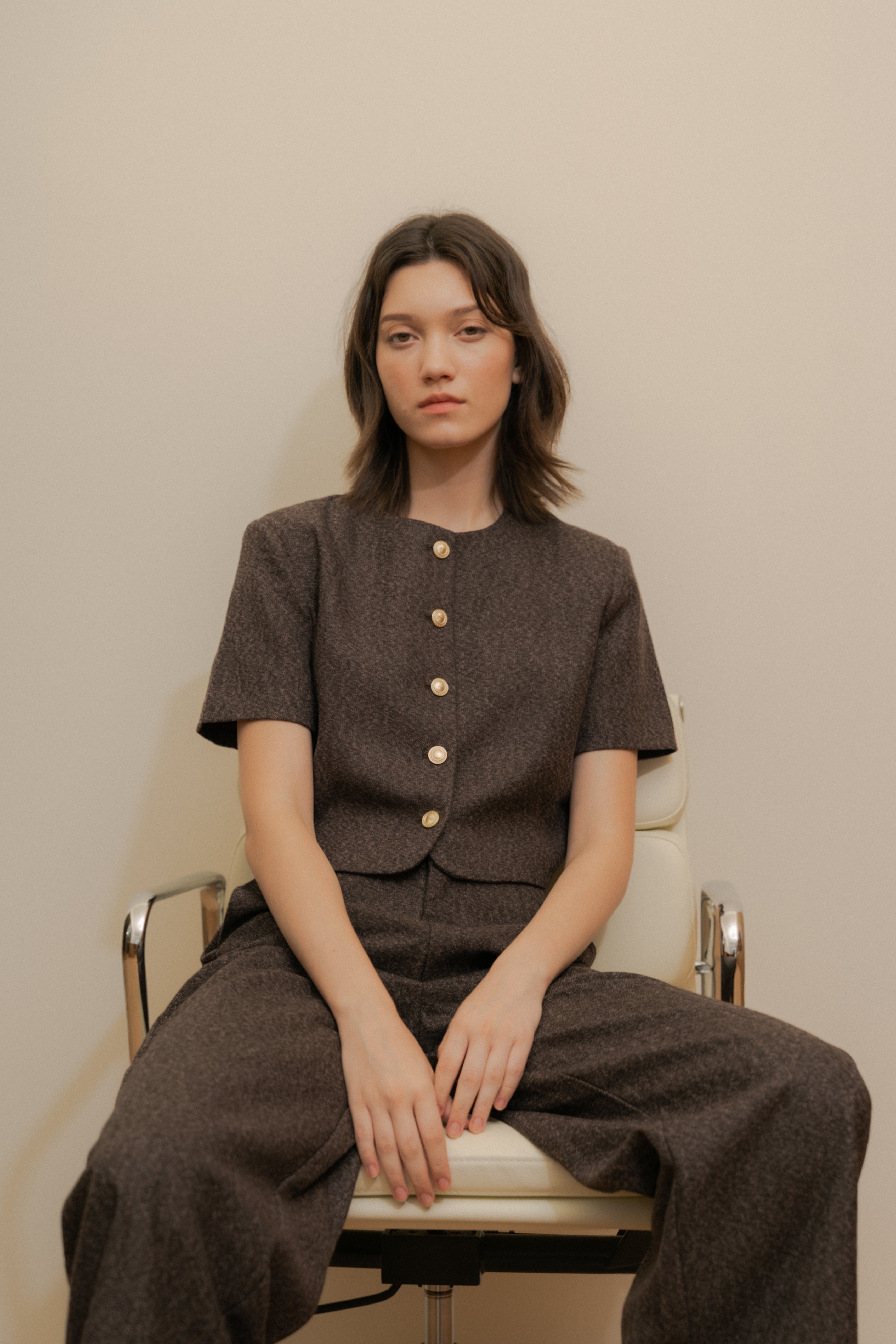 Textured Collarless Short Sleeved Jacket in Umber