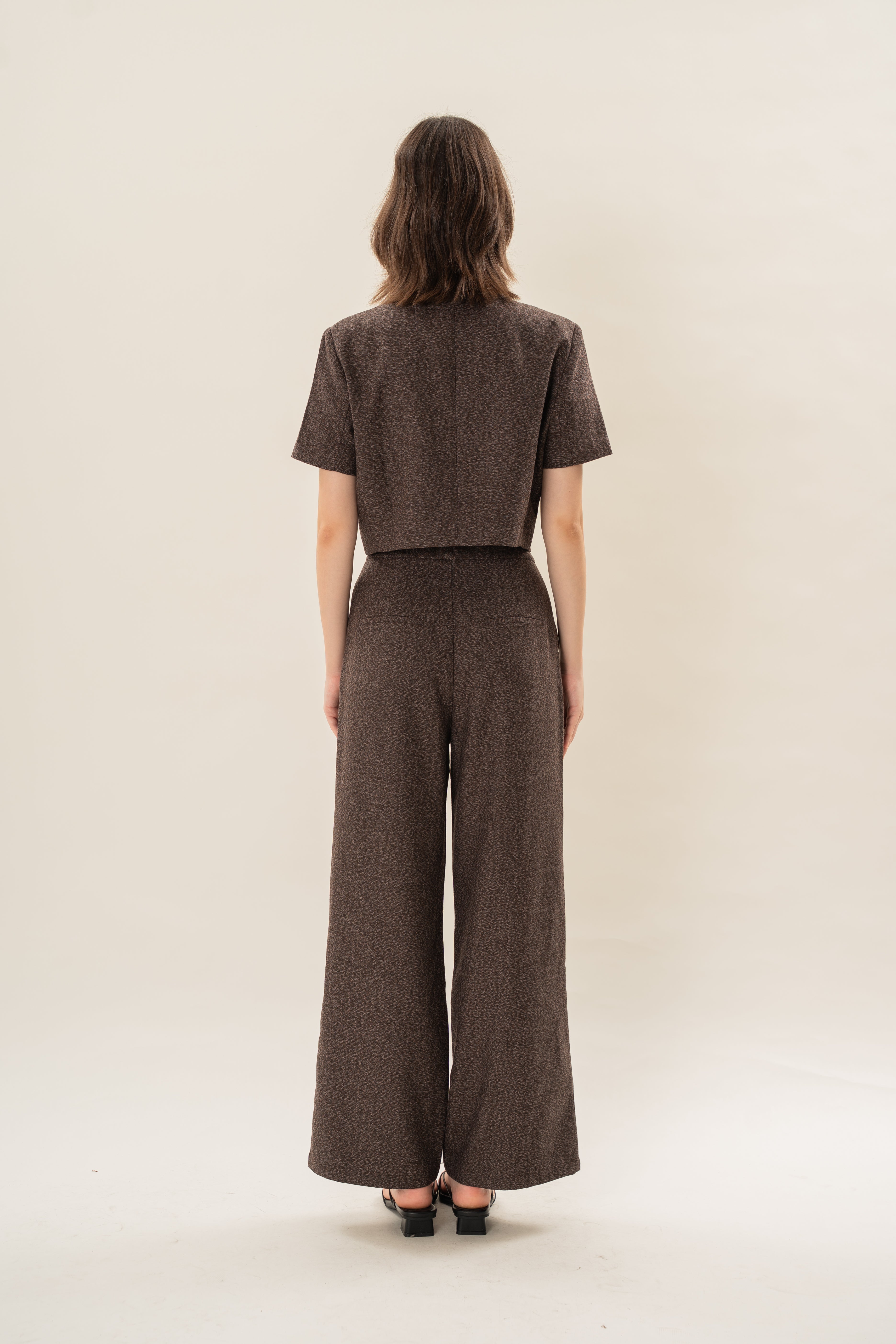 Textured Collarless Short Sleeved Jacket in Umber