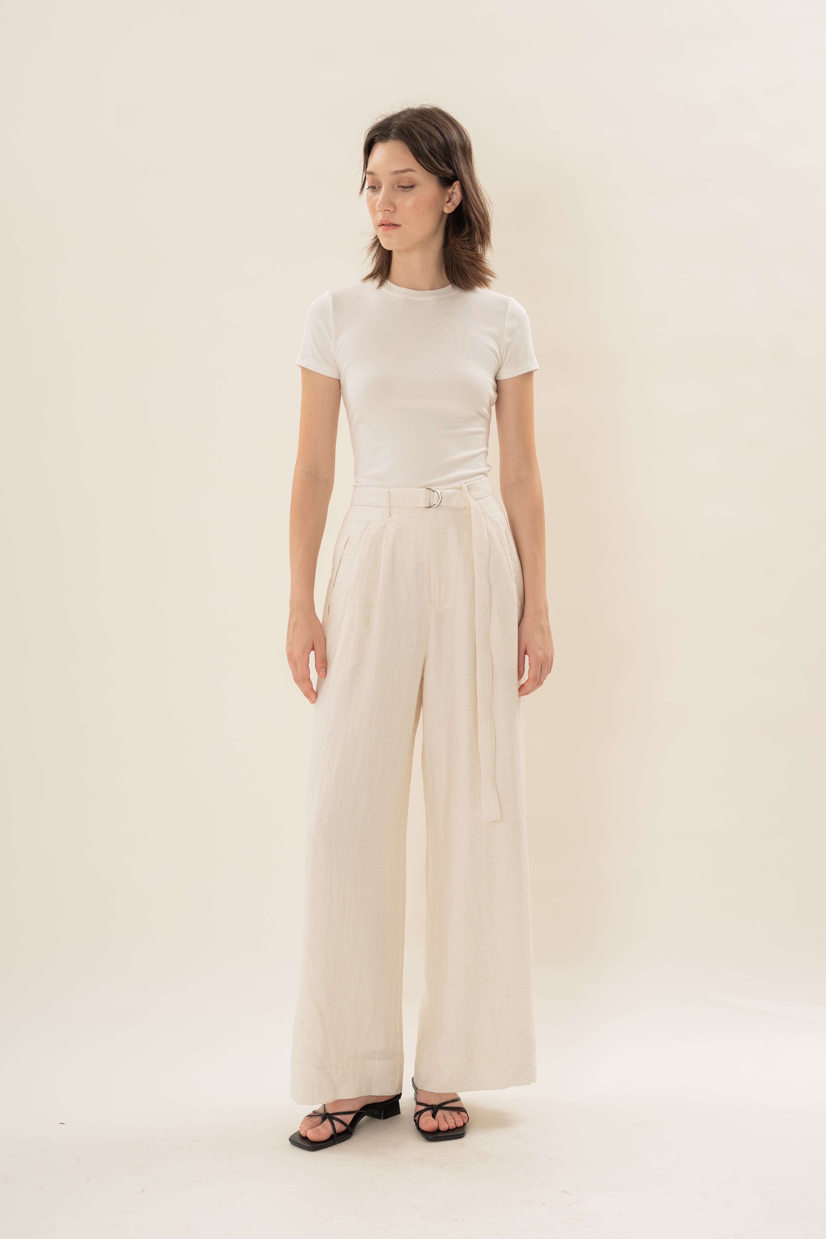 Relaxed Wide Leg Pants in Natural