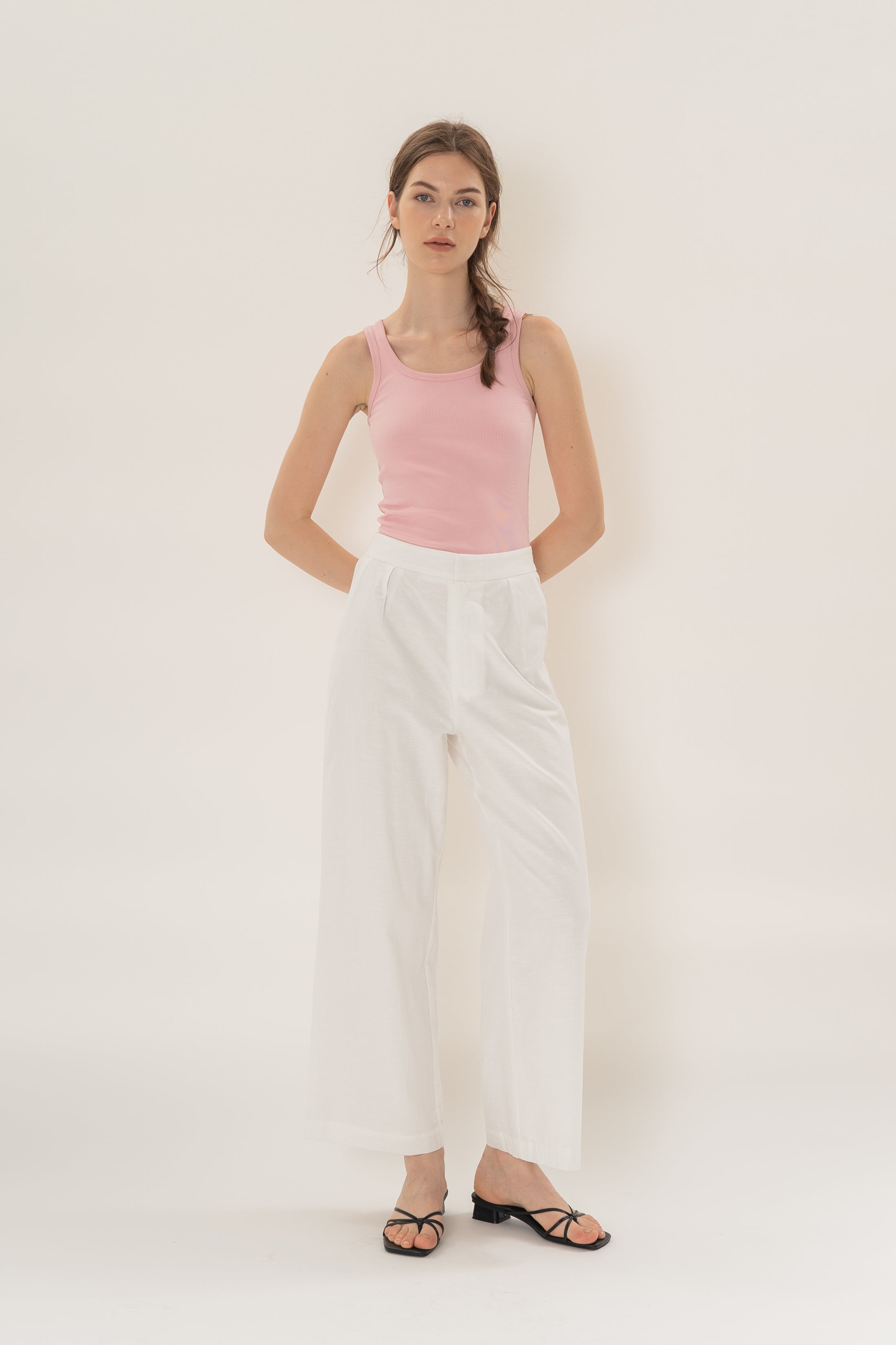 Scoop Neck Tank Top in Pink