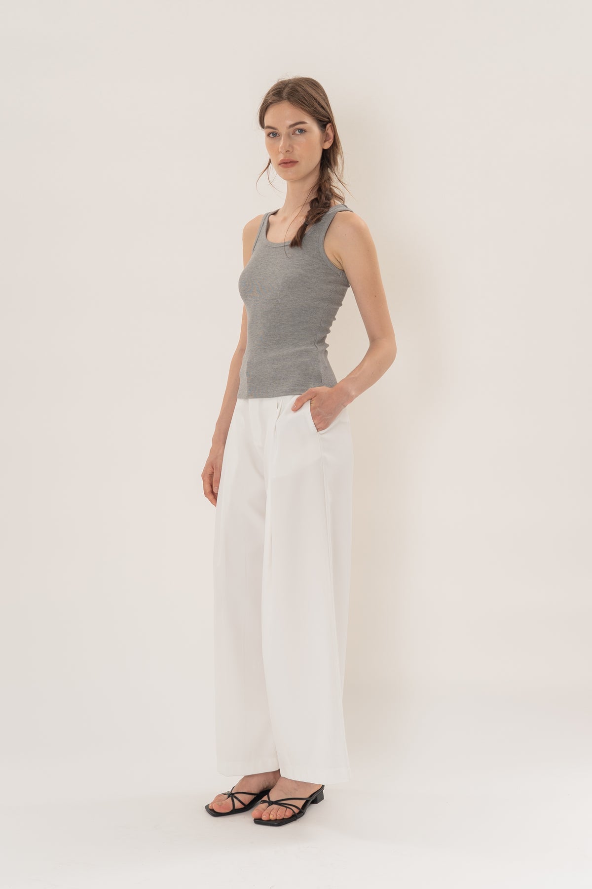 Scoop Neck Tank Top in Heather Grey