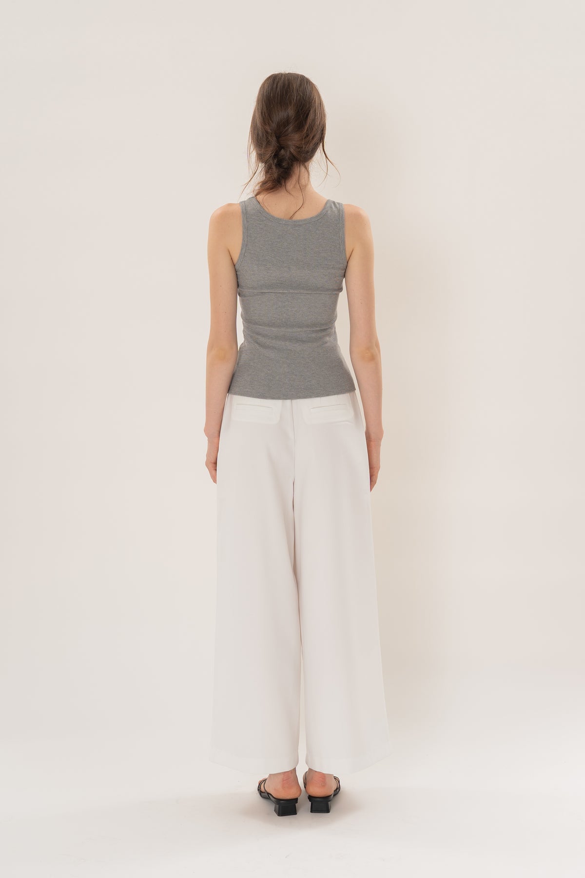 Scoop Neck Tank Top in Heather Grey